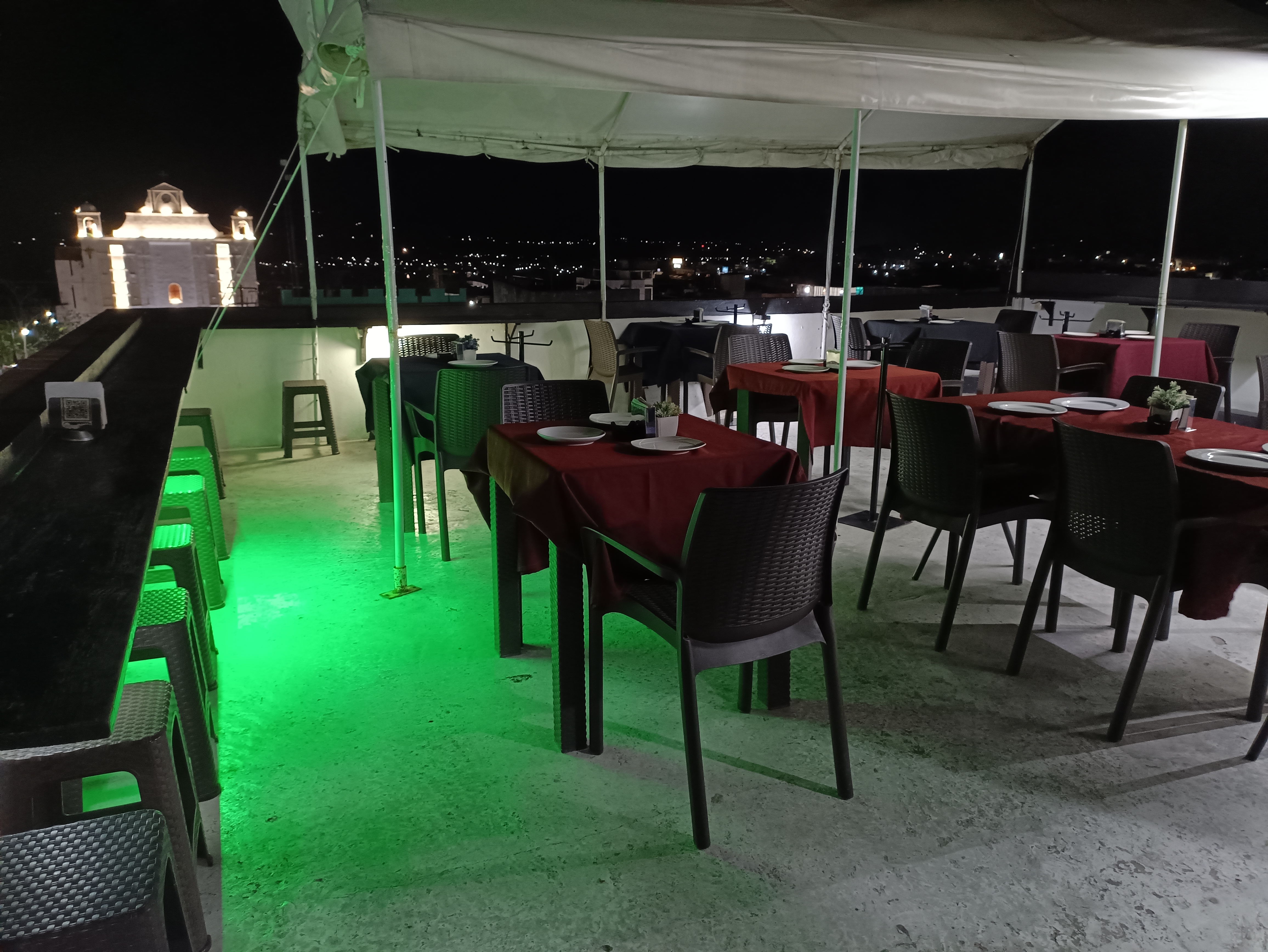 La Terraza Resto Bar image 1