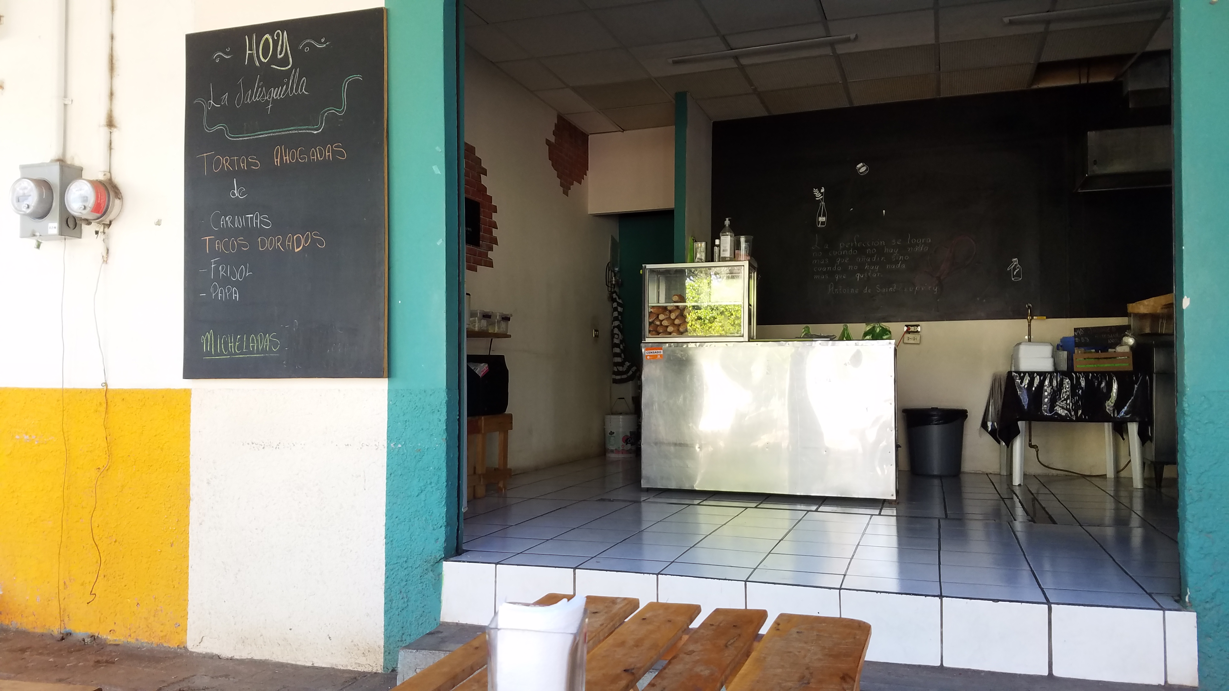 Tortas Ahogadas La Jalisquilla image 6