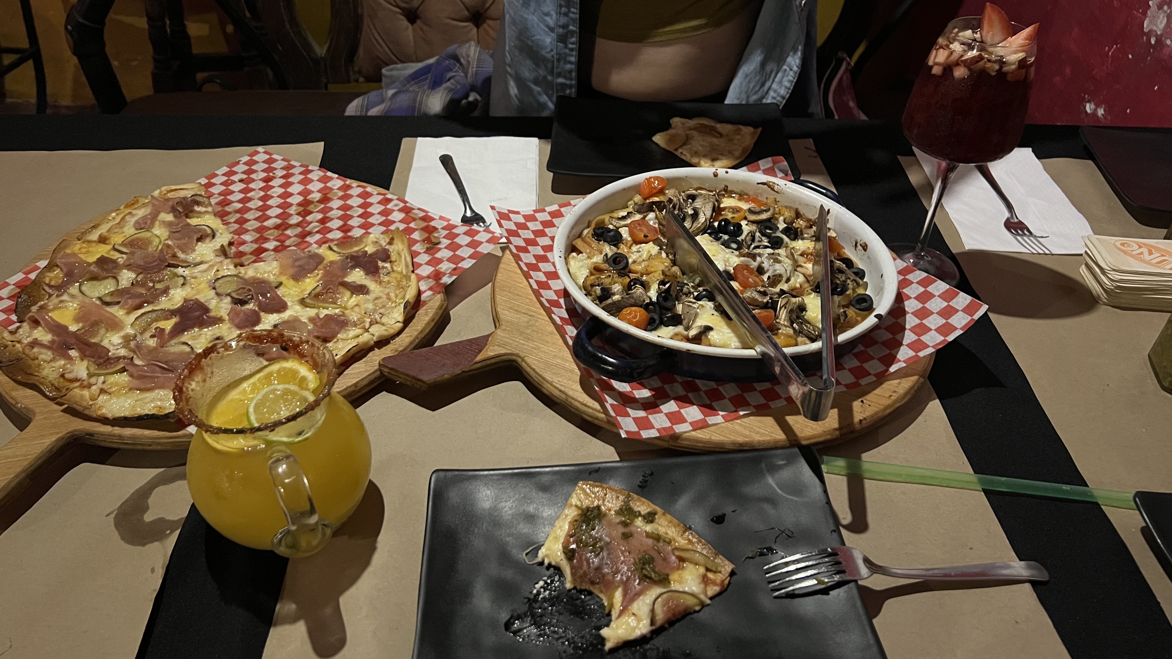 Restaurante Bar La Gran Santa Pizzas Gourmet image 5