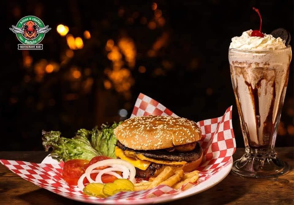 Alitas&chelas tapalpa image 2