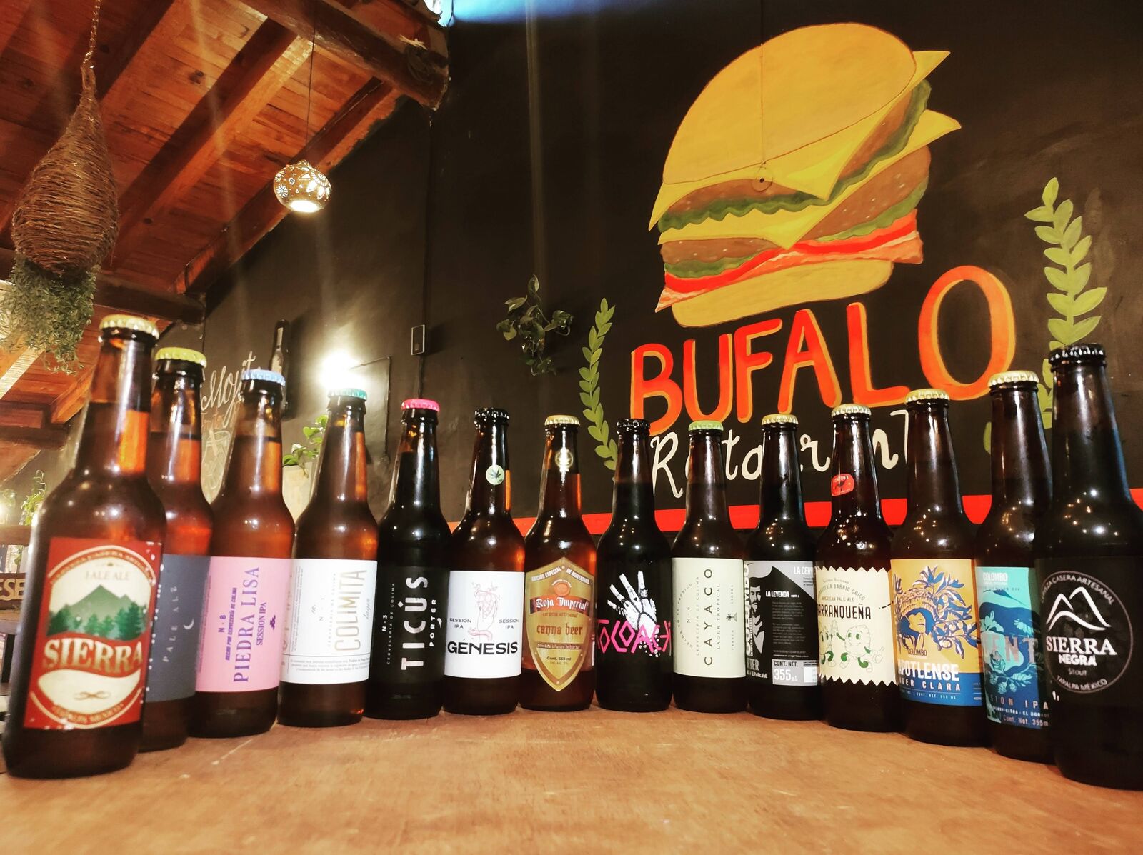 Alitas&chelas tapalpa image 8