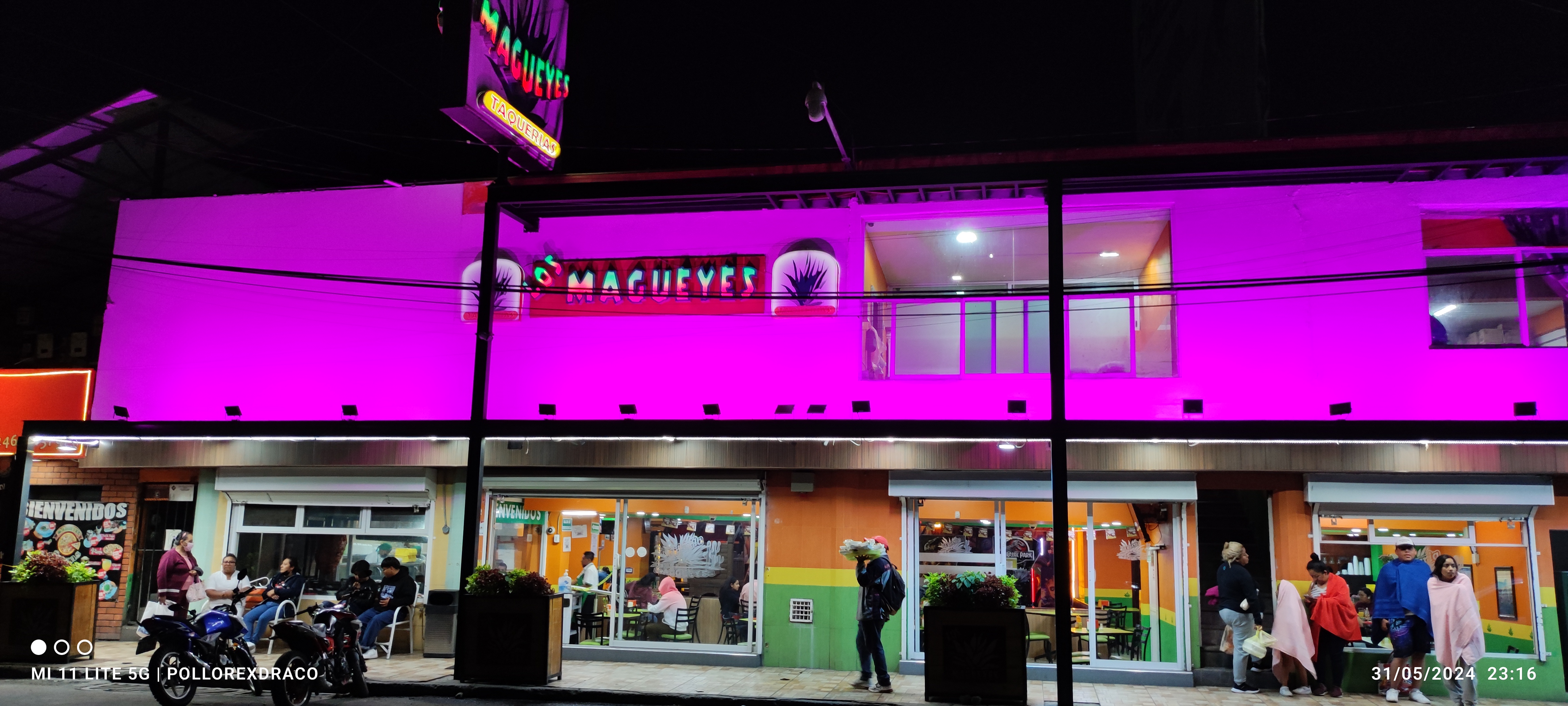 Taqueria Los Magueyes image 1