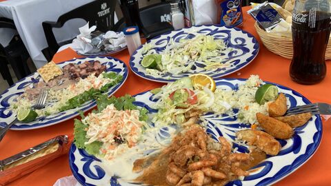 Marisqueria (La Choza Del Pescador) image 7