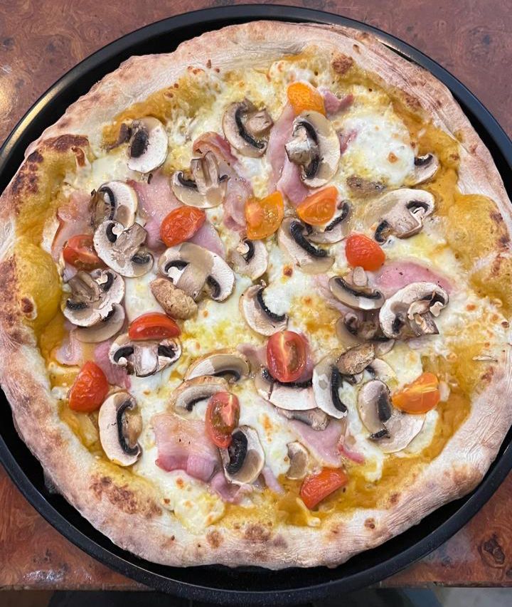 Novena Pizzería & Restaurante image 1