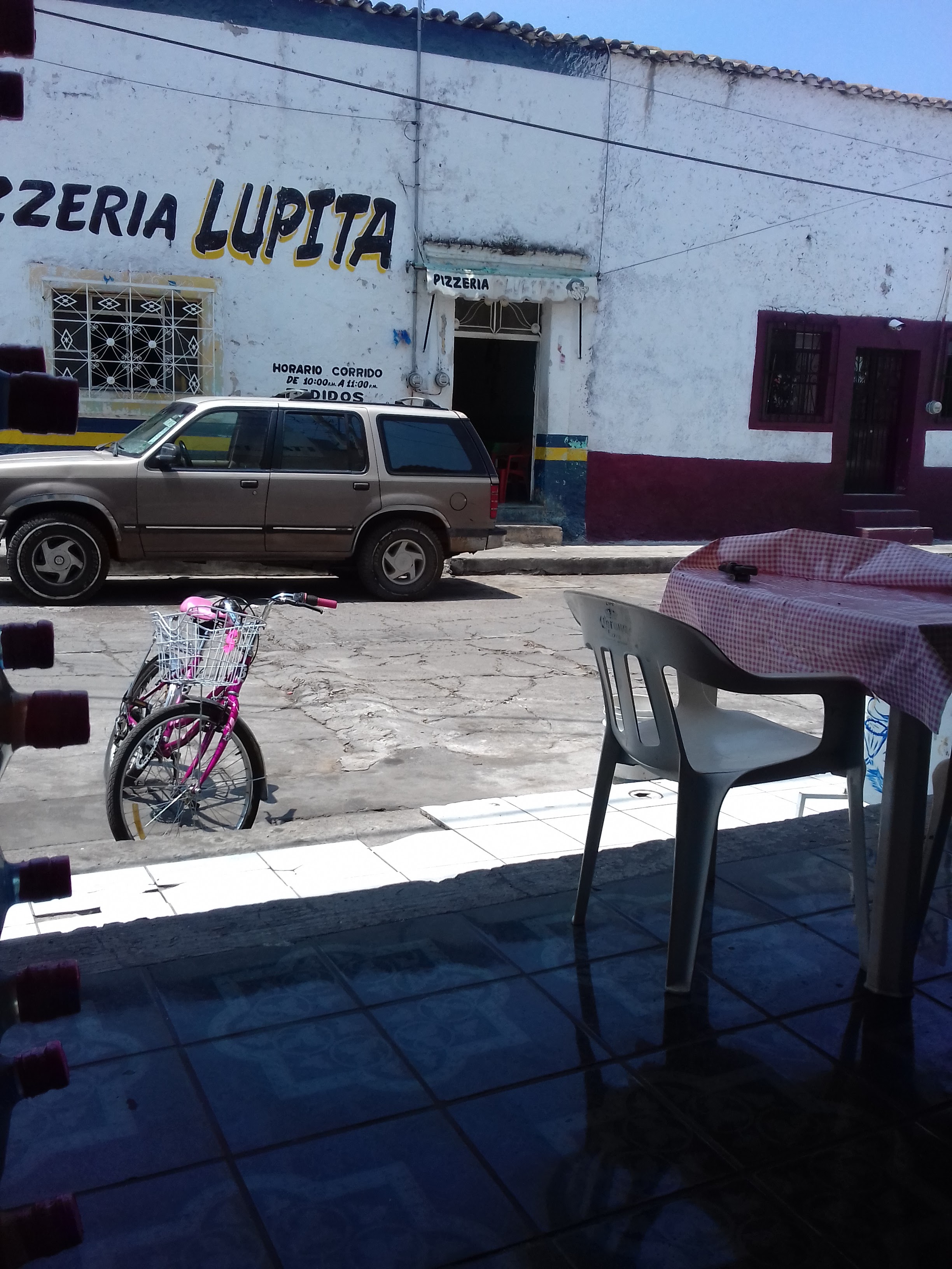 Pizzería Lupita image 1