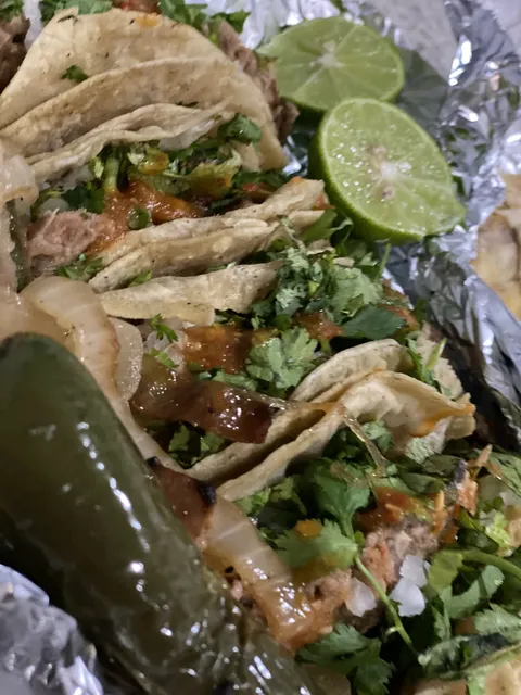 Taqueria Los Tres Varones image 2