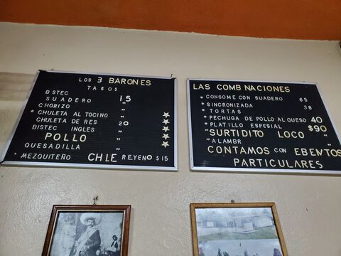 Taqueria Los Tres Varones image 6