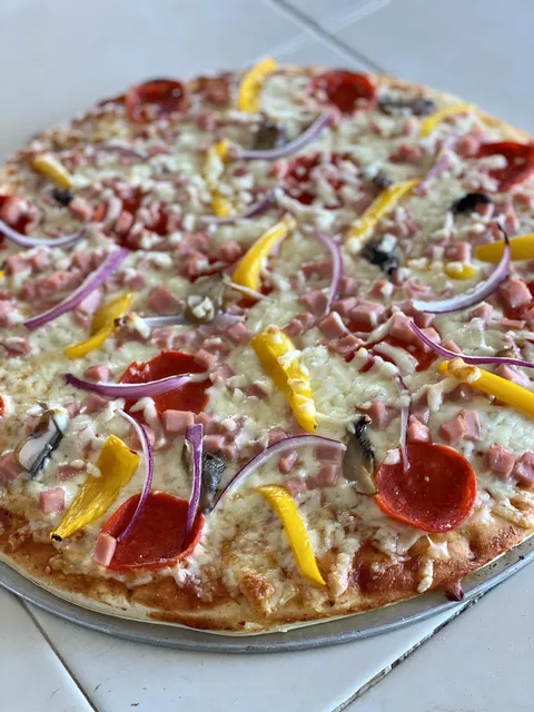Los Compadres Rosticeria & Pizzas image 6