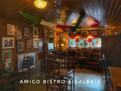 Amigo Bistro & Galeria image 5