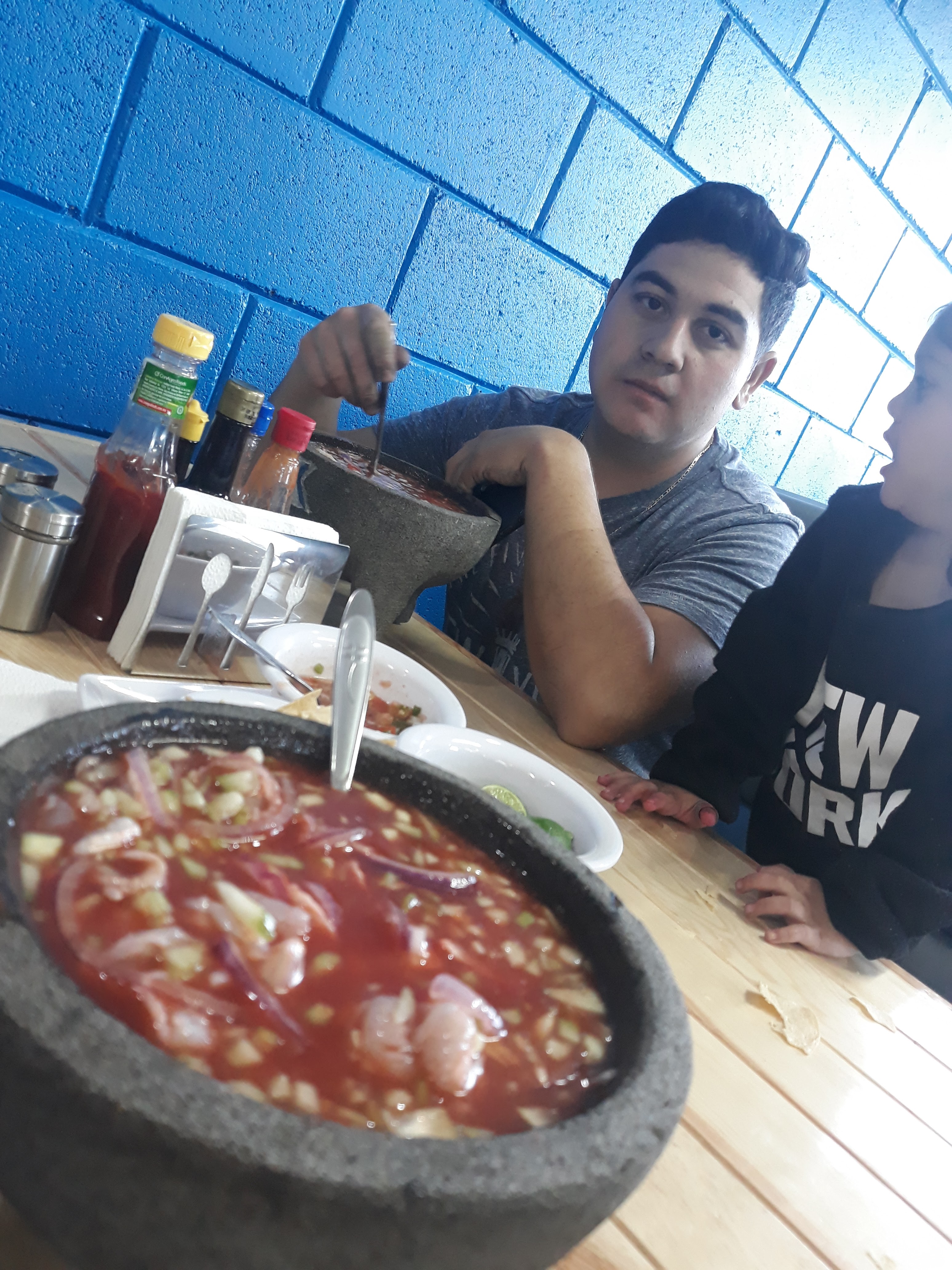 Mariscos el guero image 9