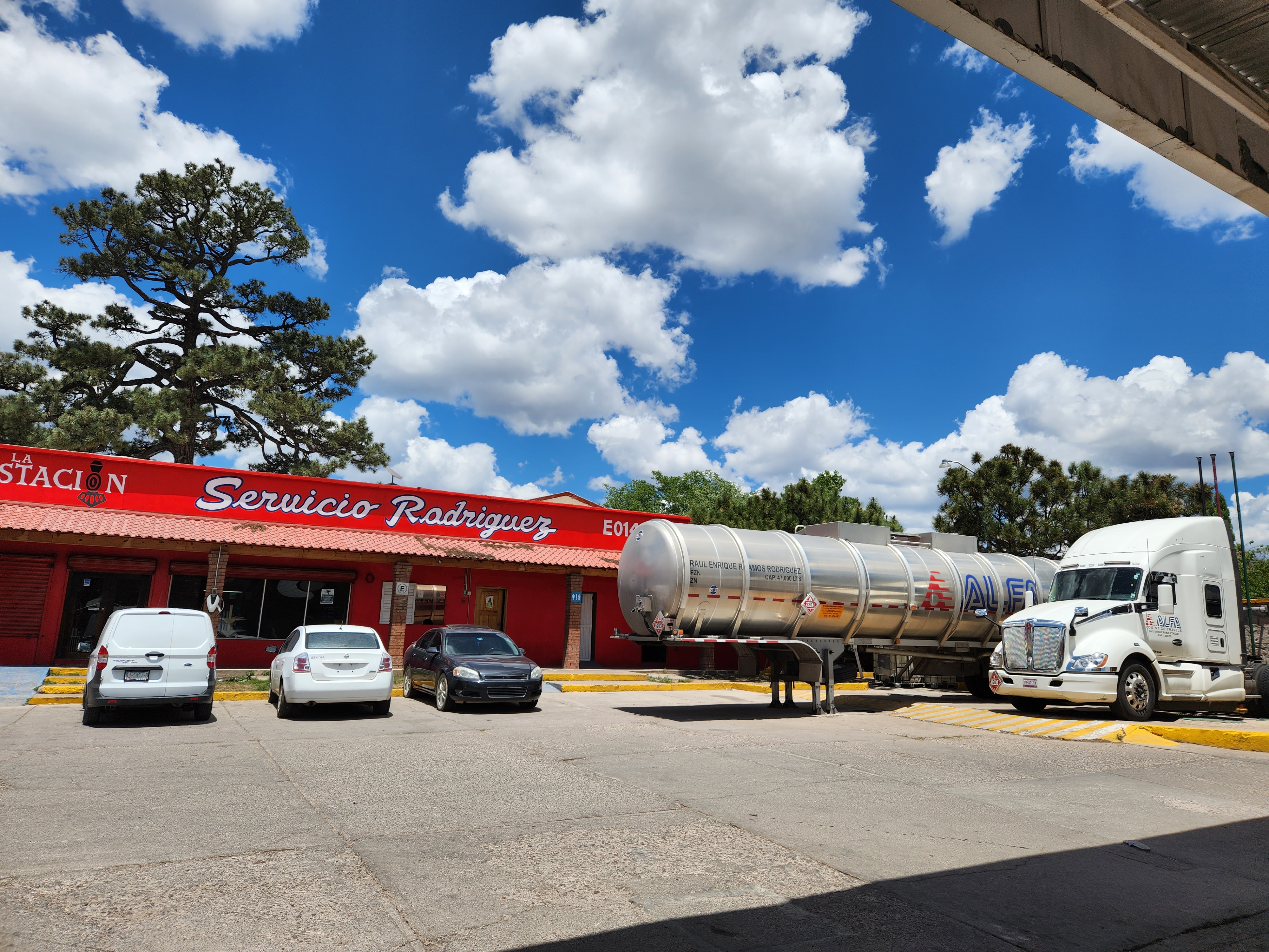 Hotel y restaurante de la sierra image 1