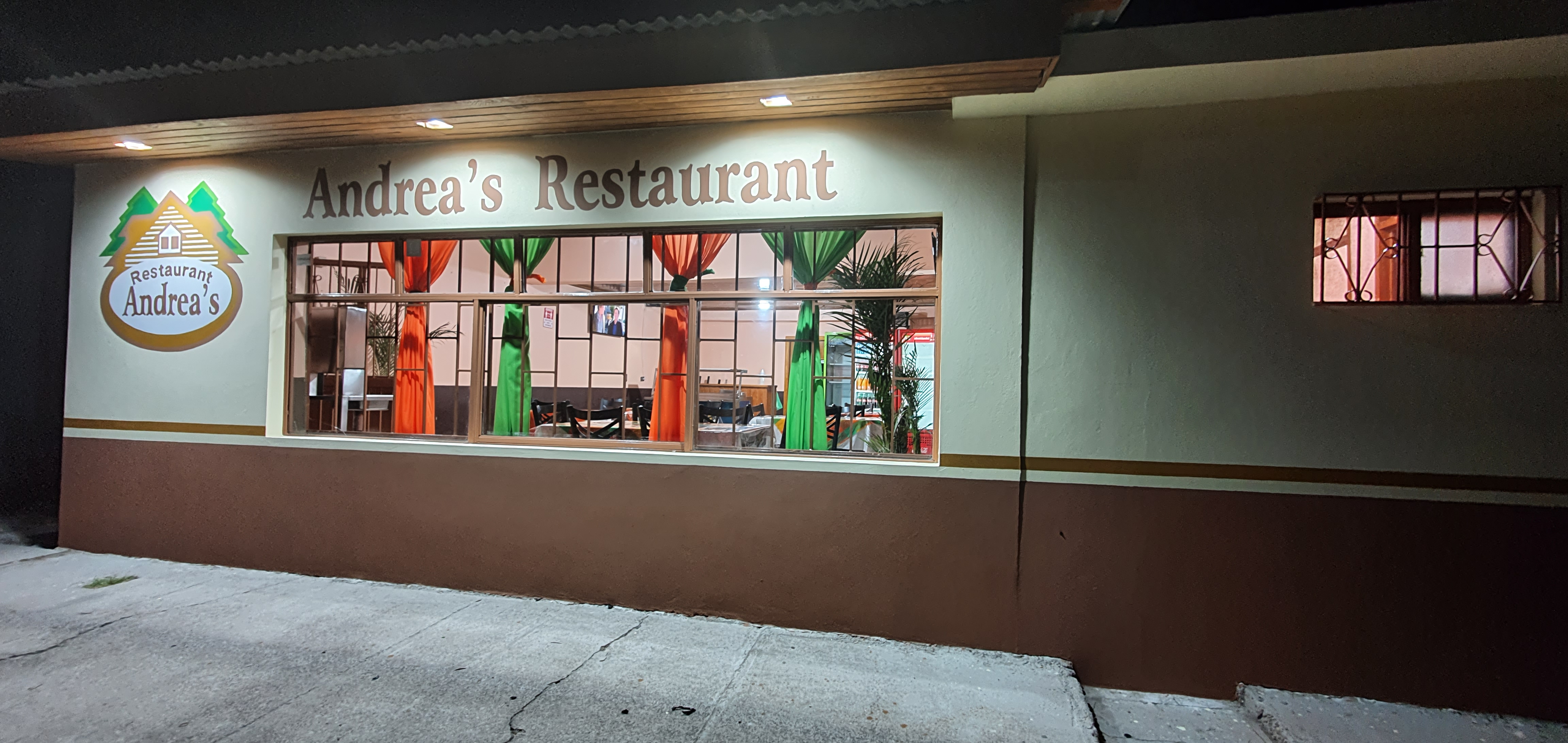 Andrea´s Restaurant image 1