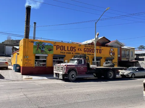 Restaurant "Pollos El Gordito" image 2