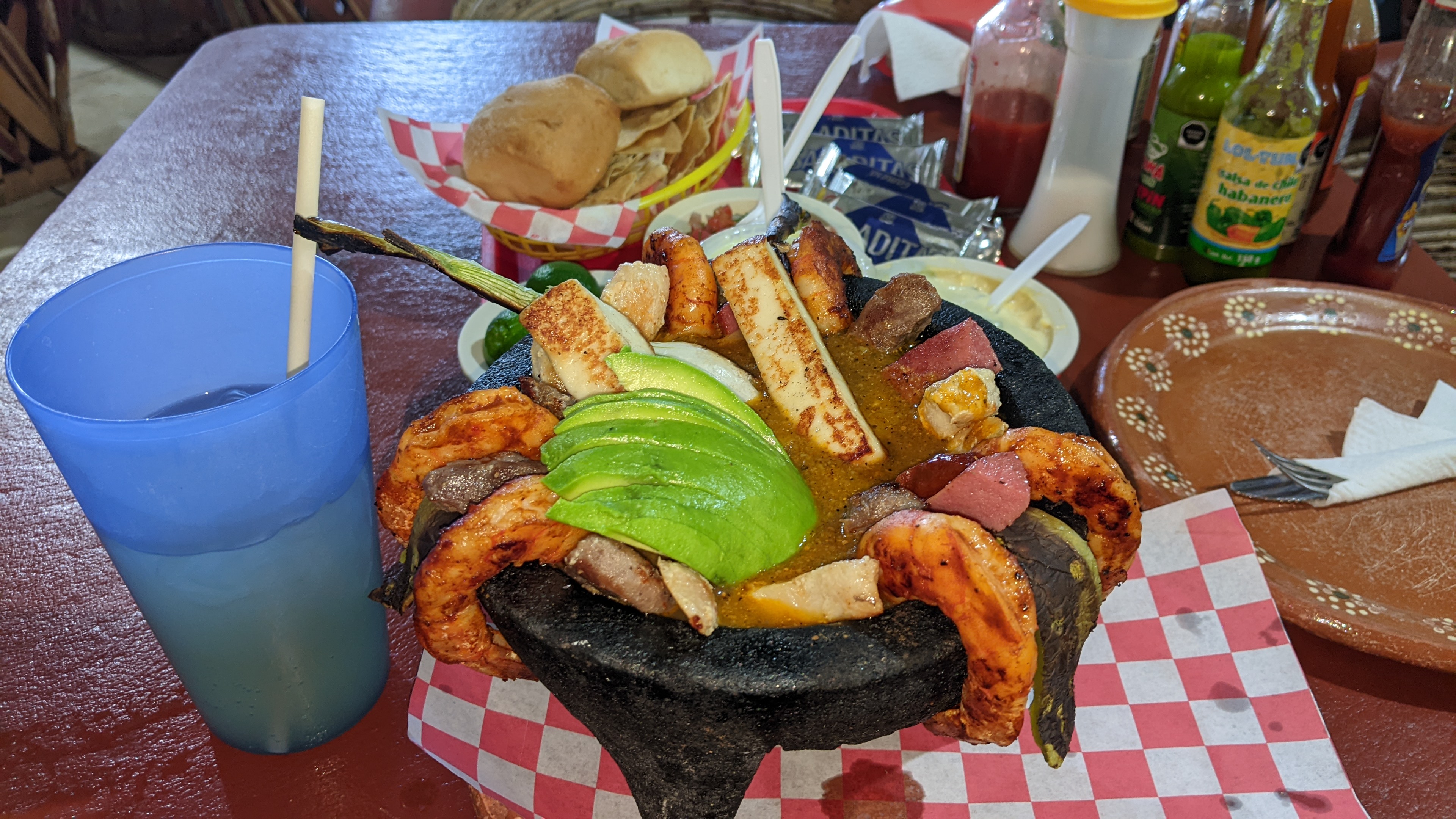 El Camaronazo Mariscos & Grill image 3