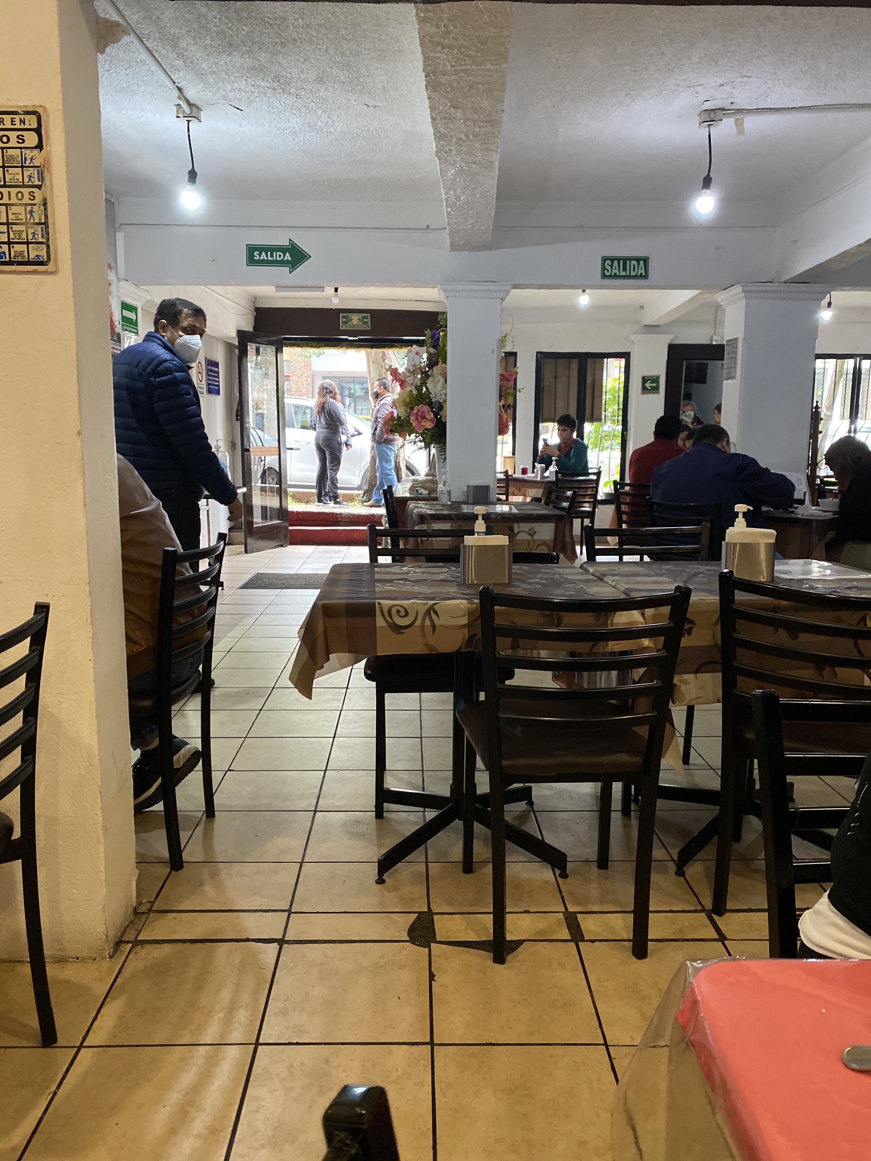 LA CASA DE LA TIA | RESTAURANTE image 1