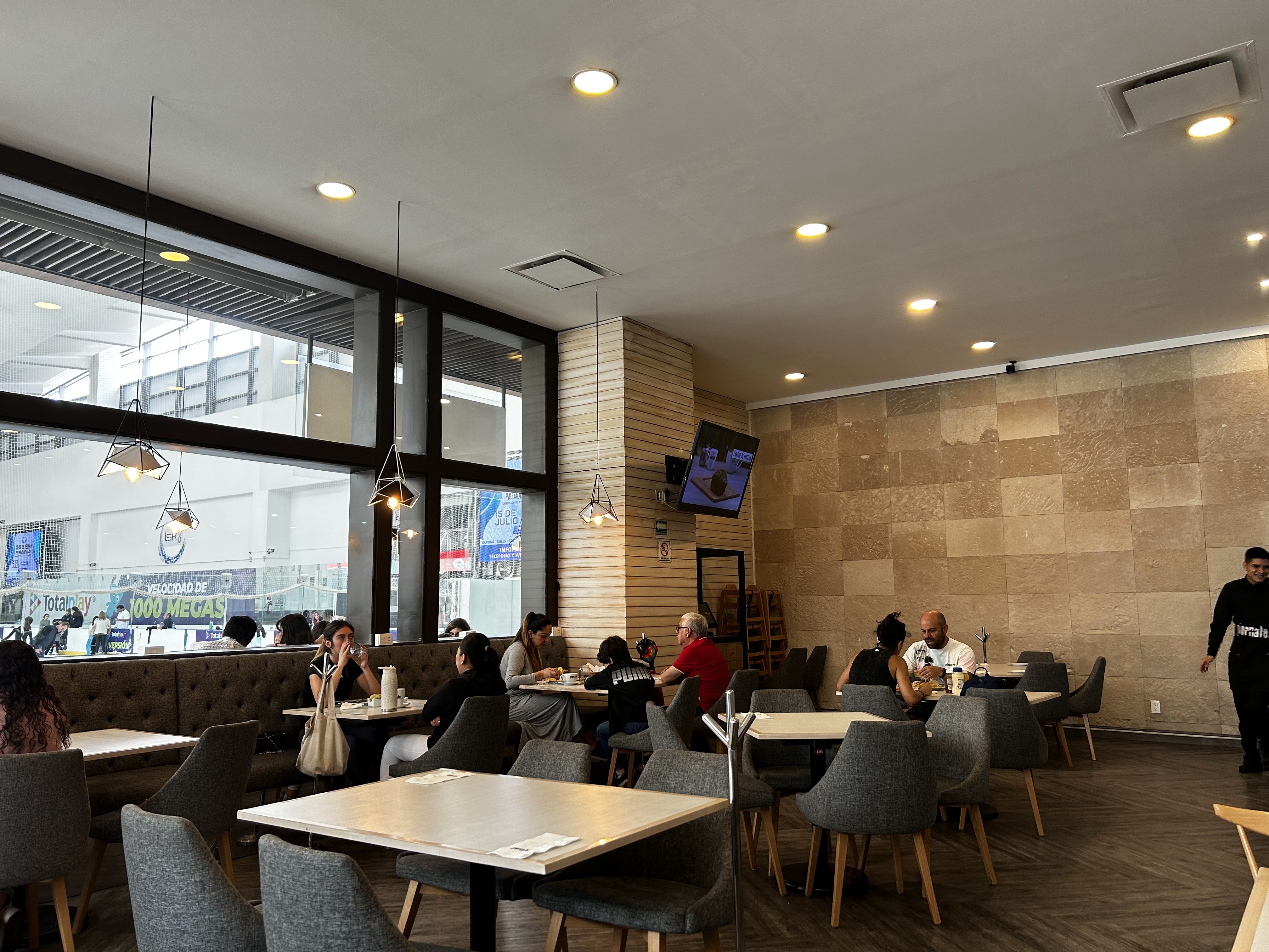 Giornale Paseo Interlomas image 1