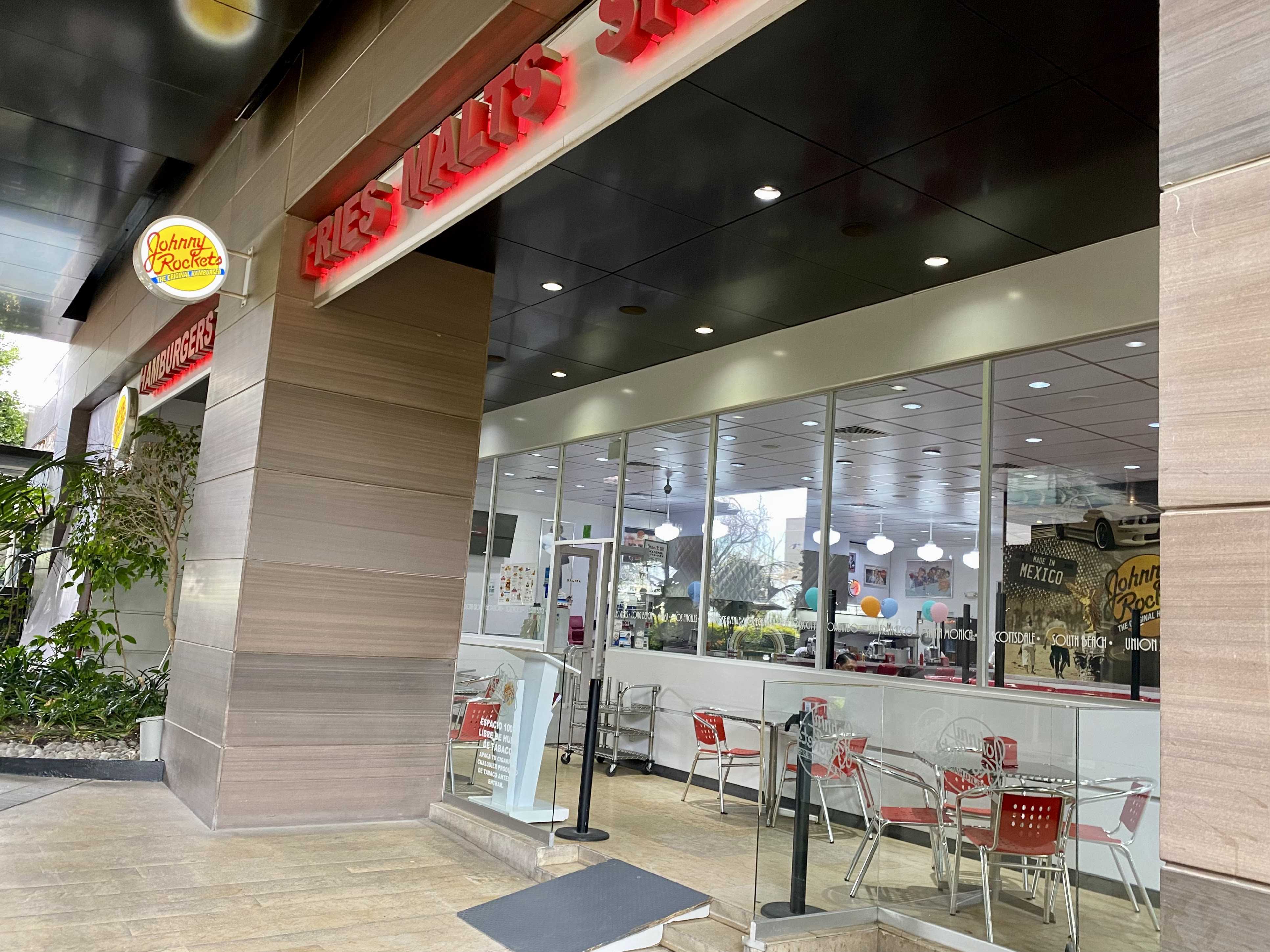 Johnny Rockets image 1