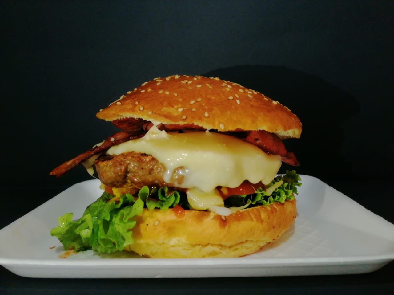 Huixtruck Burger image 1