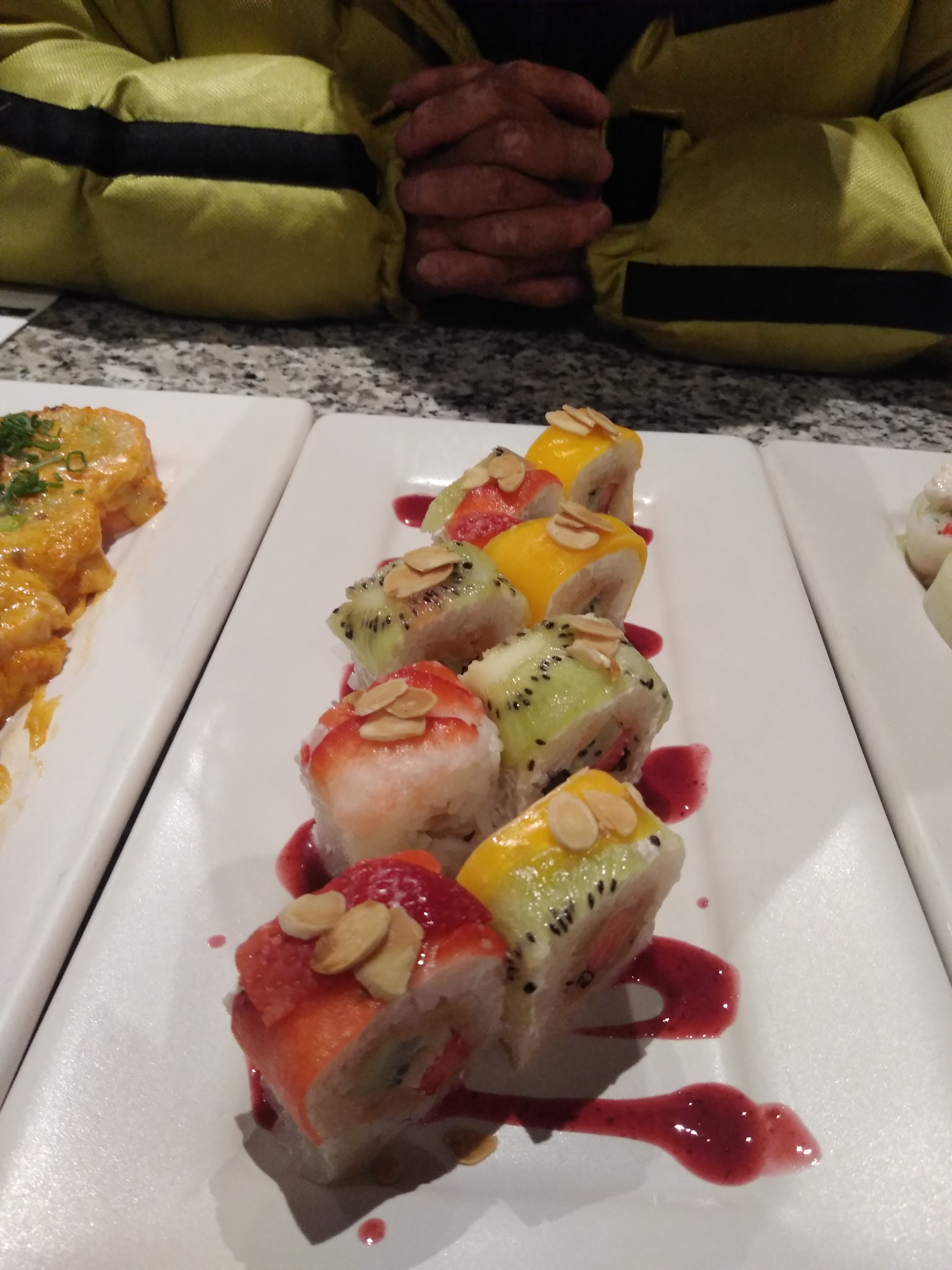 Sushi Roll Interlomas image 9