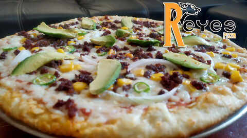 Reyes Pizza image 6