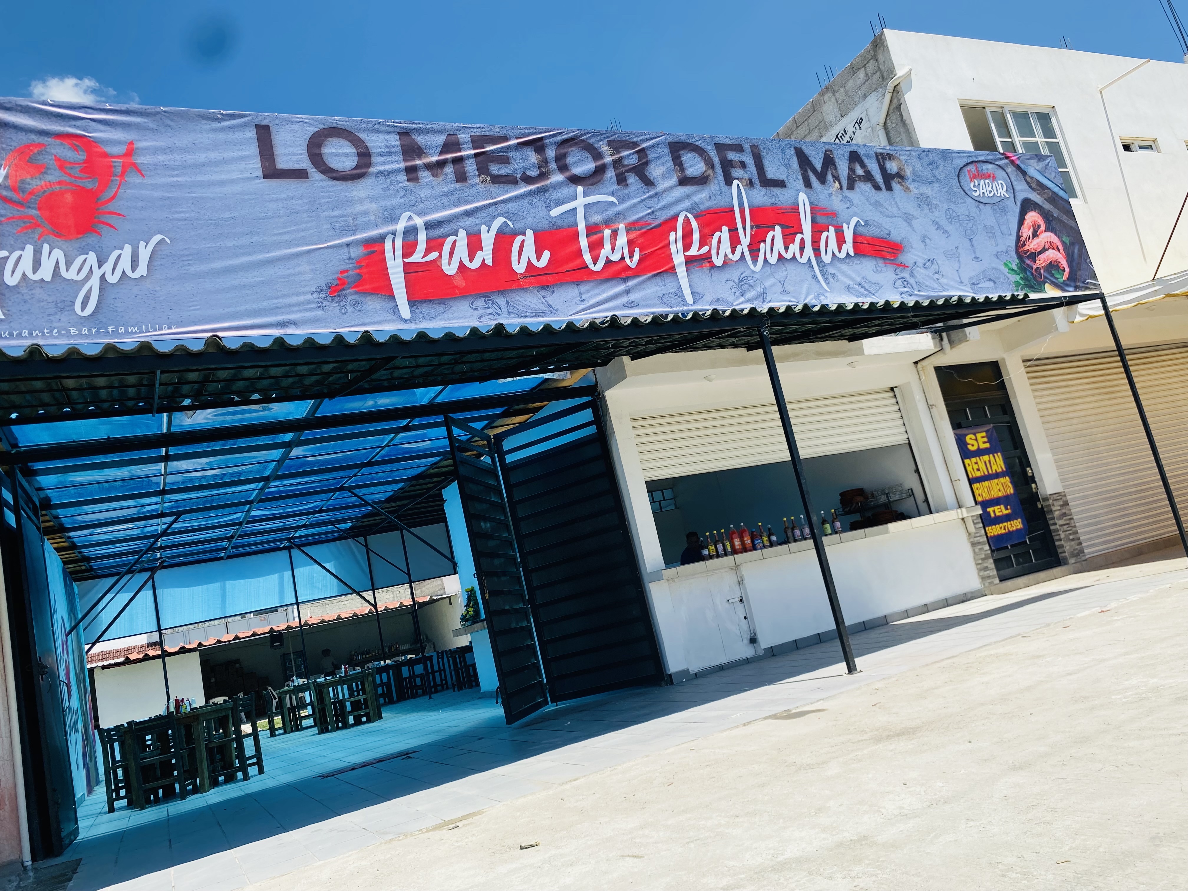 El Hangar Restaurant Bar image 3