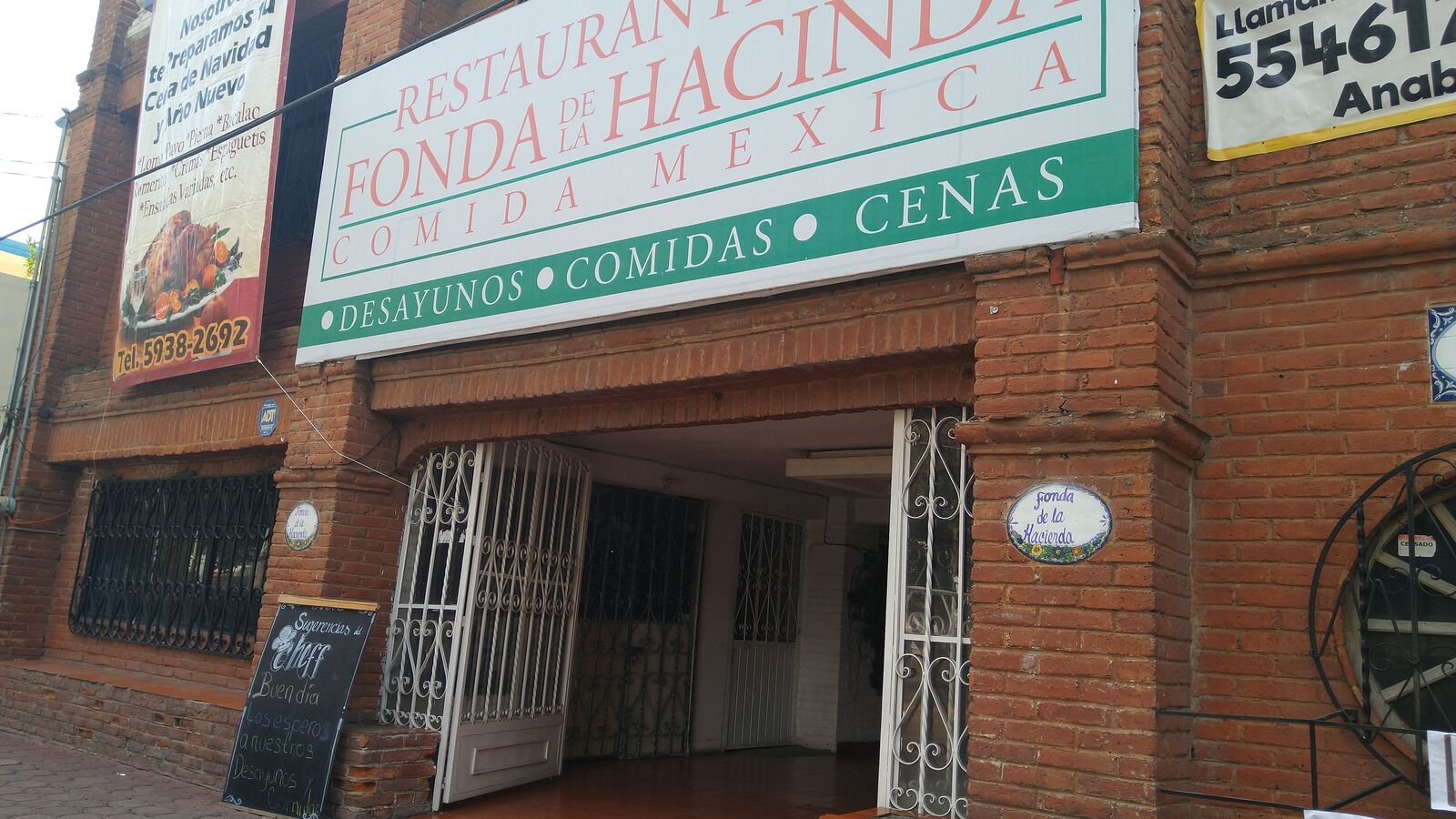 fonda de la hacienda image 9