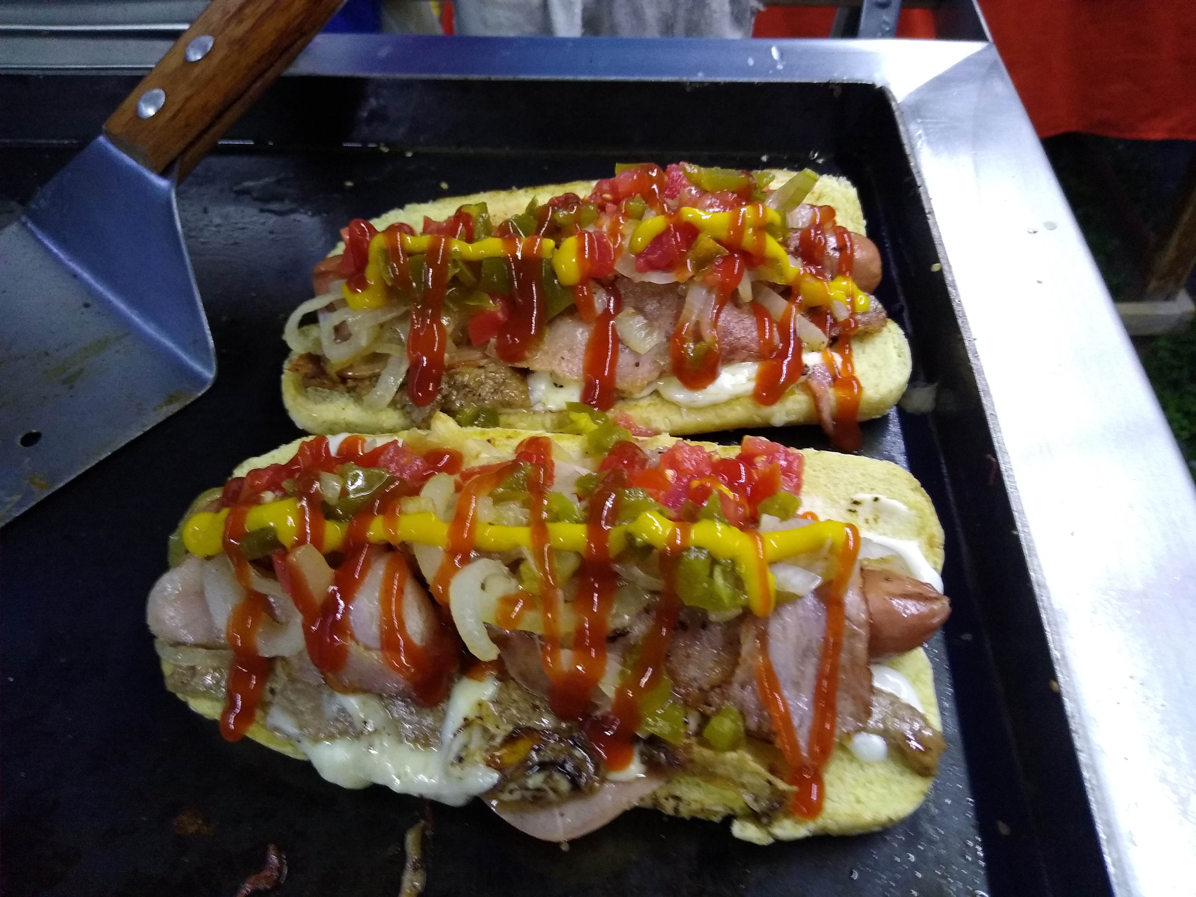 Burgers & Dogos the brother's image 4