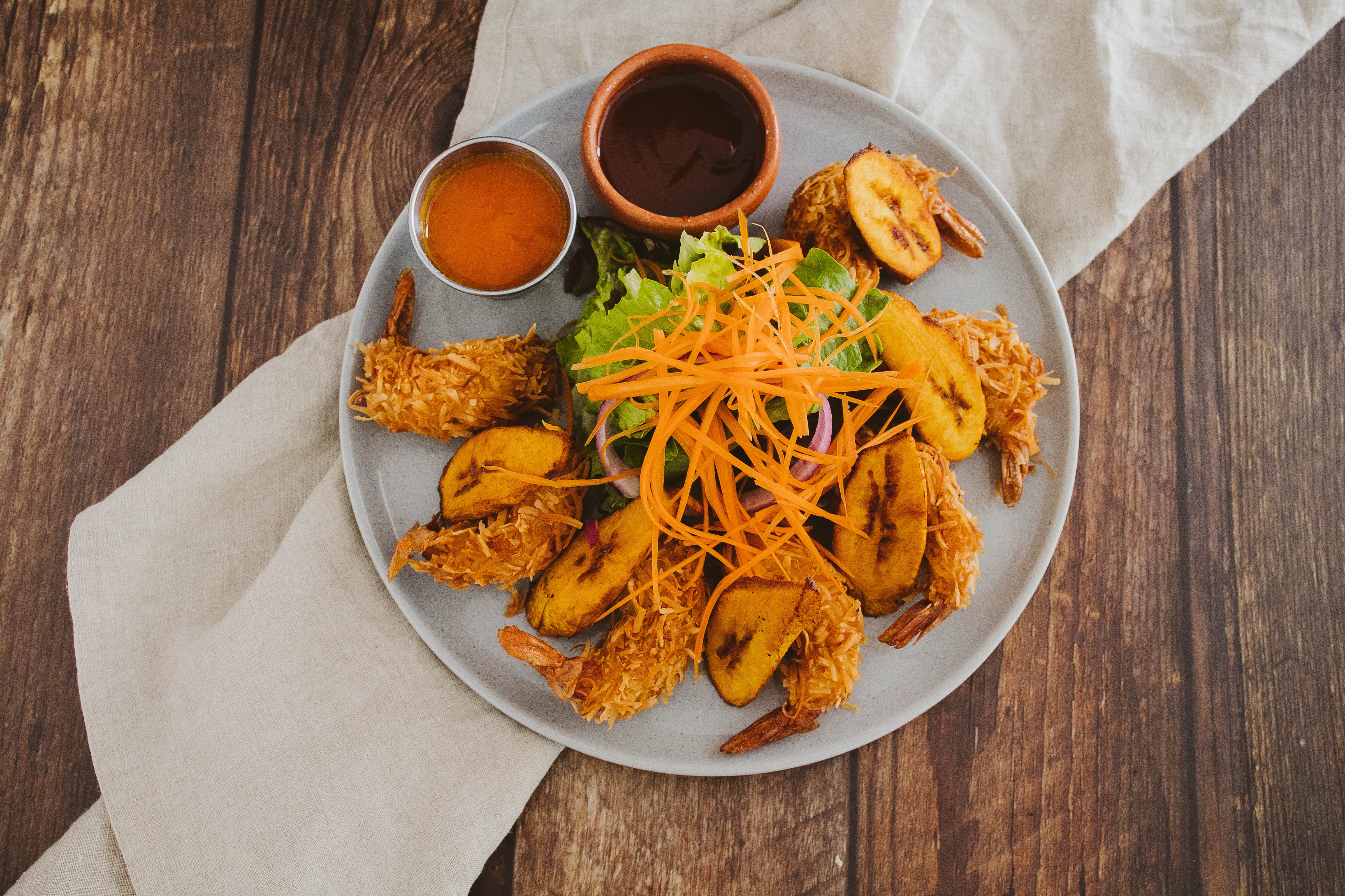 Lois Restaurant Bar image 2