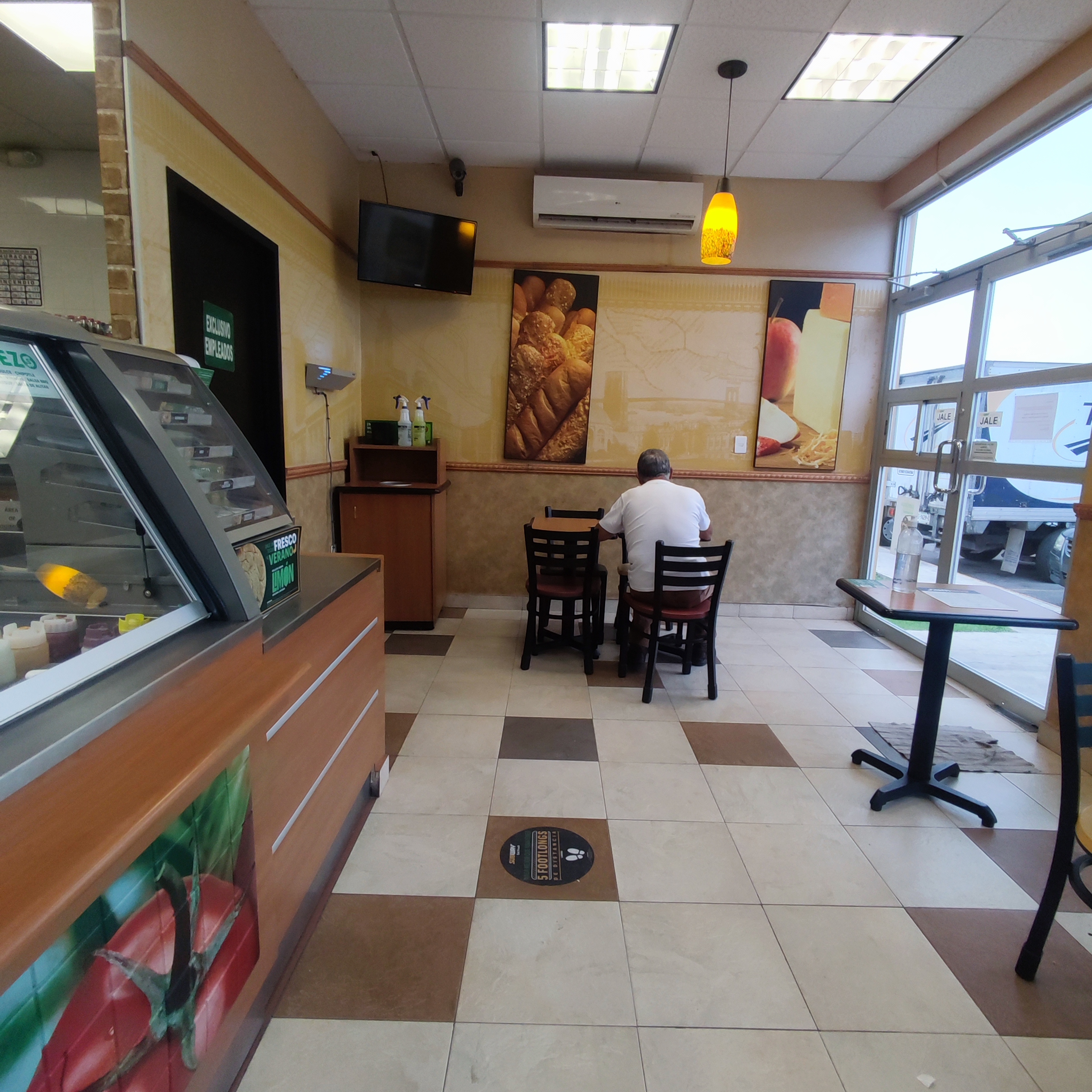 Subway Itzincab image 6