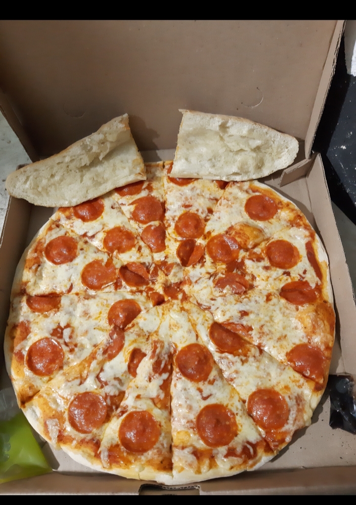 Pizzeria la iguana image 1