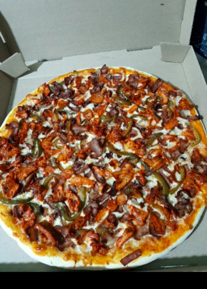 Pizzeria la iguana image 3