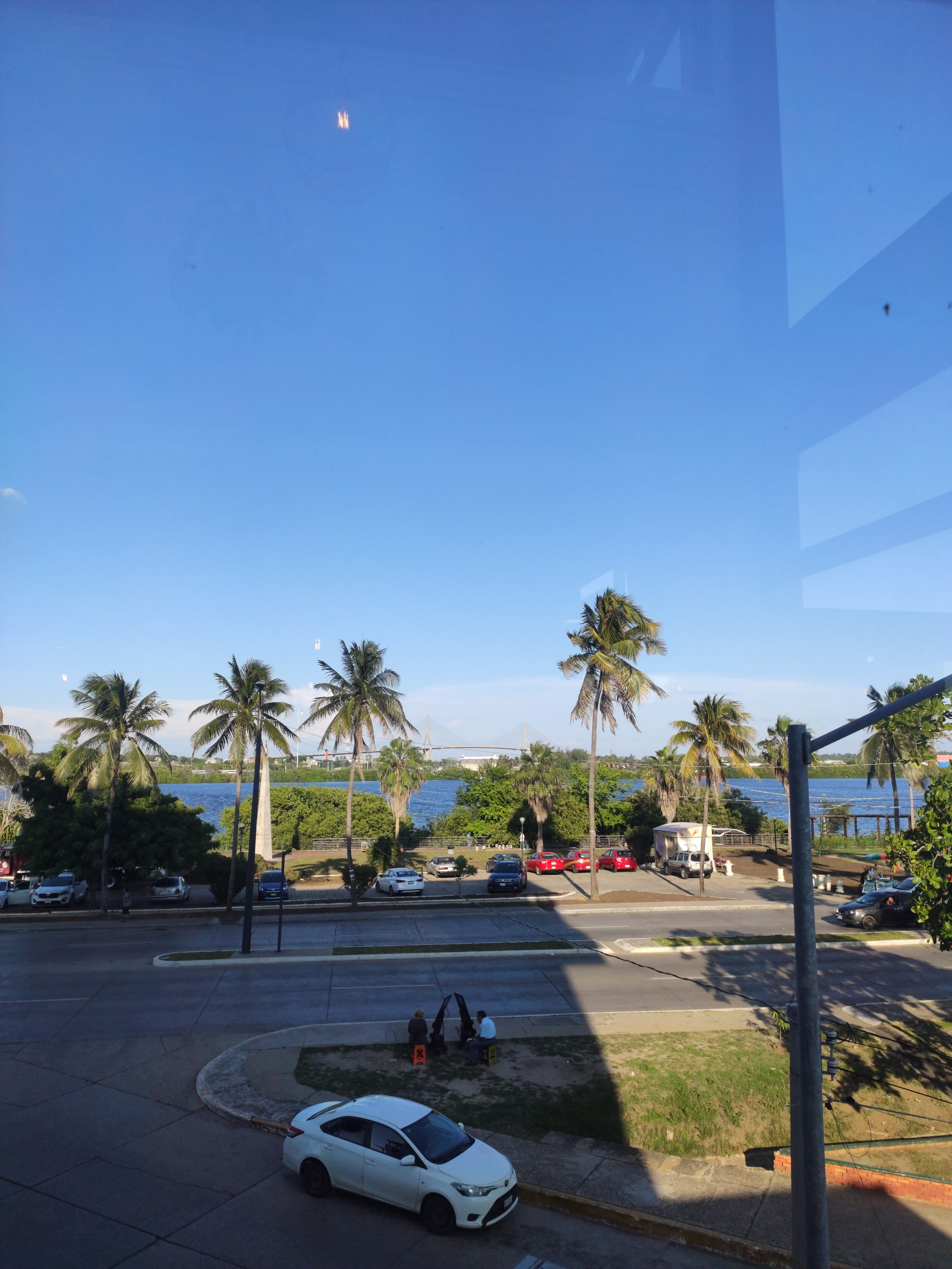 La Isla Restaurant image 3