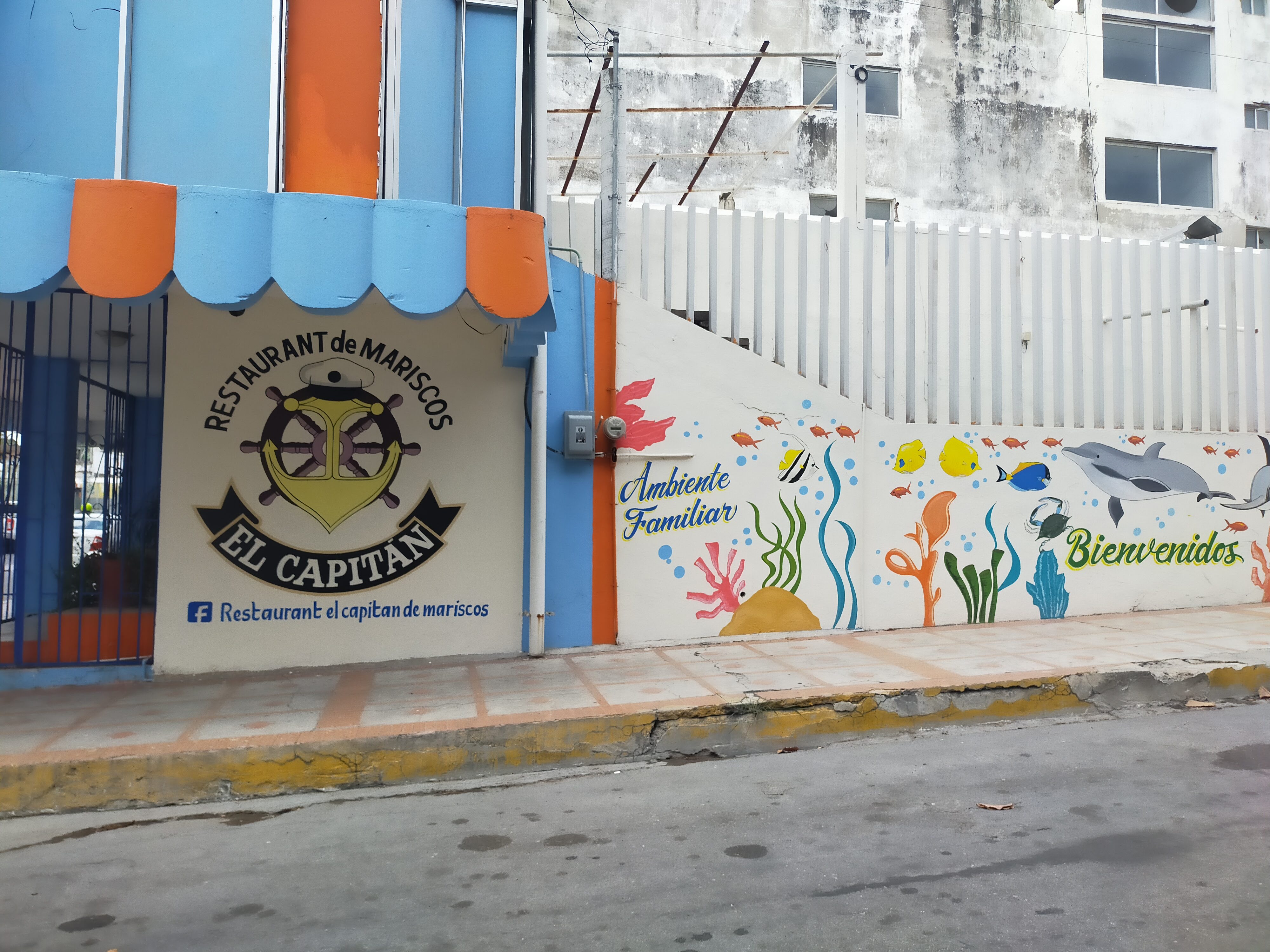 Restaurante de mariscos El Capitán image 9