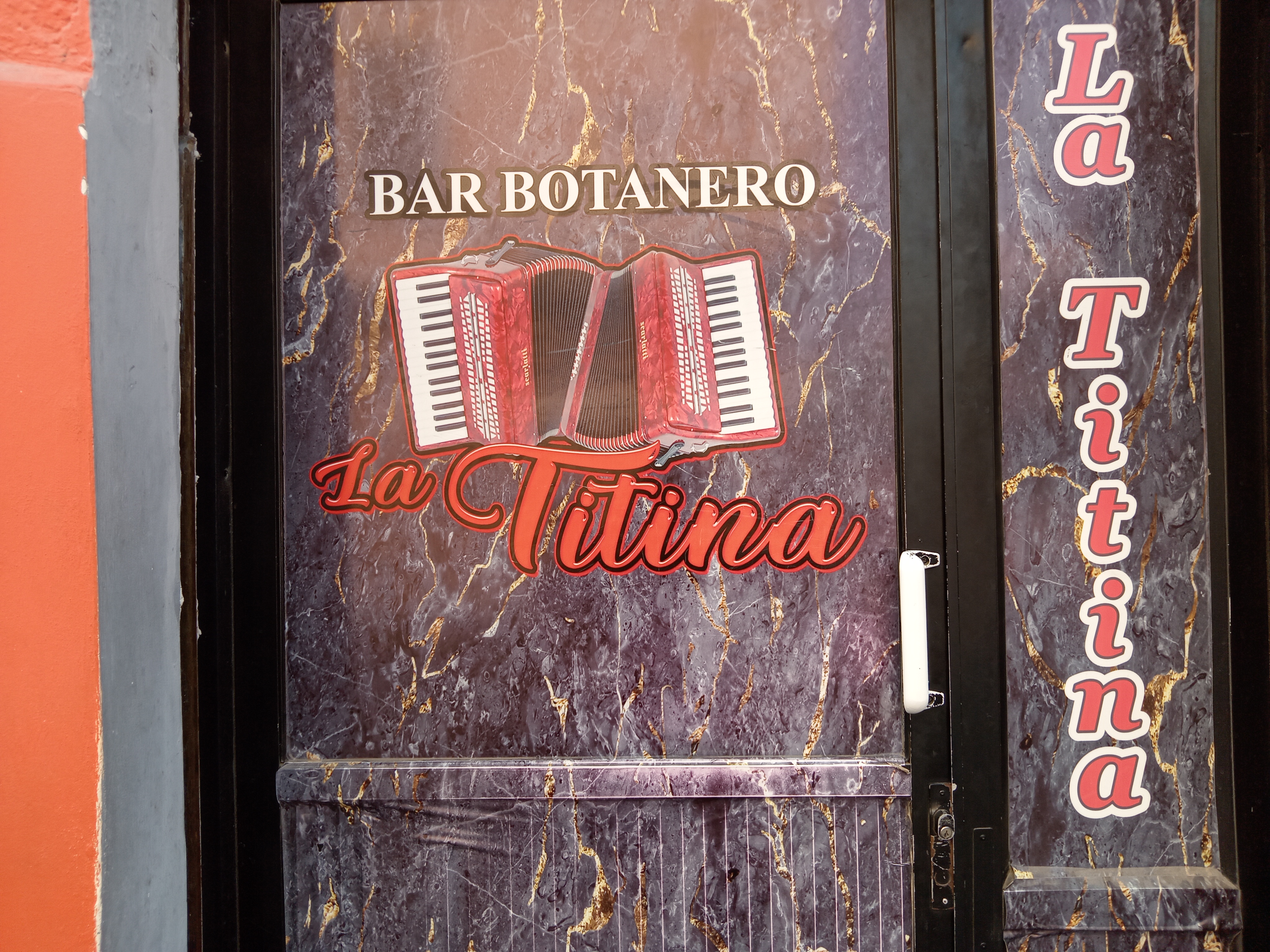 La Titina Restaurant Bar image 10