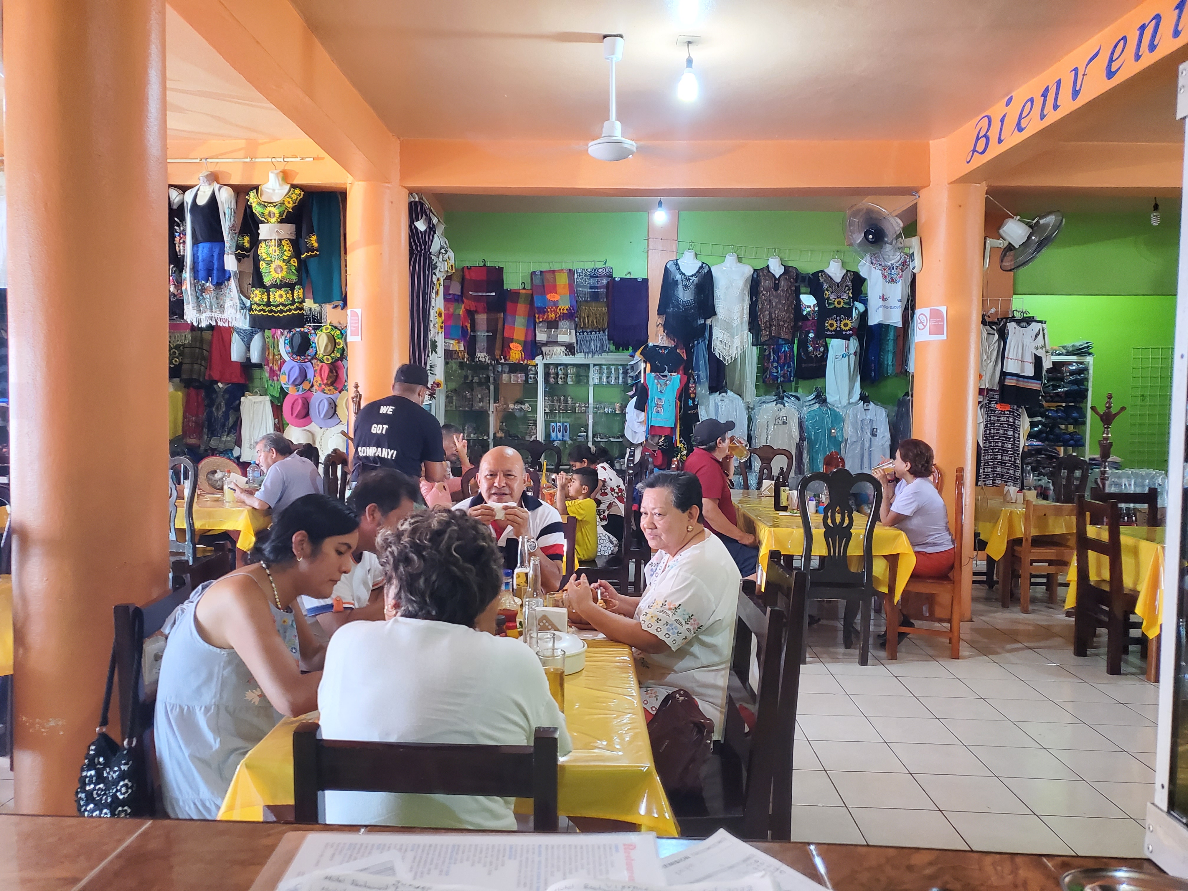 Hotel y Restaurant Eyipantla image 9