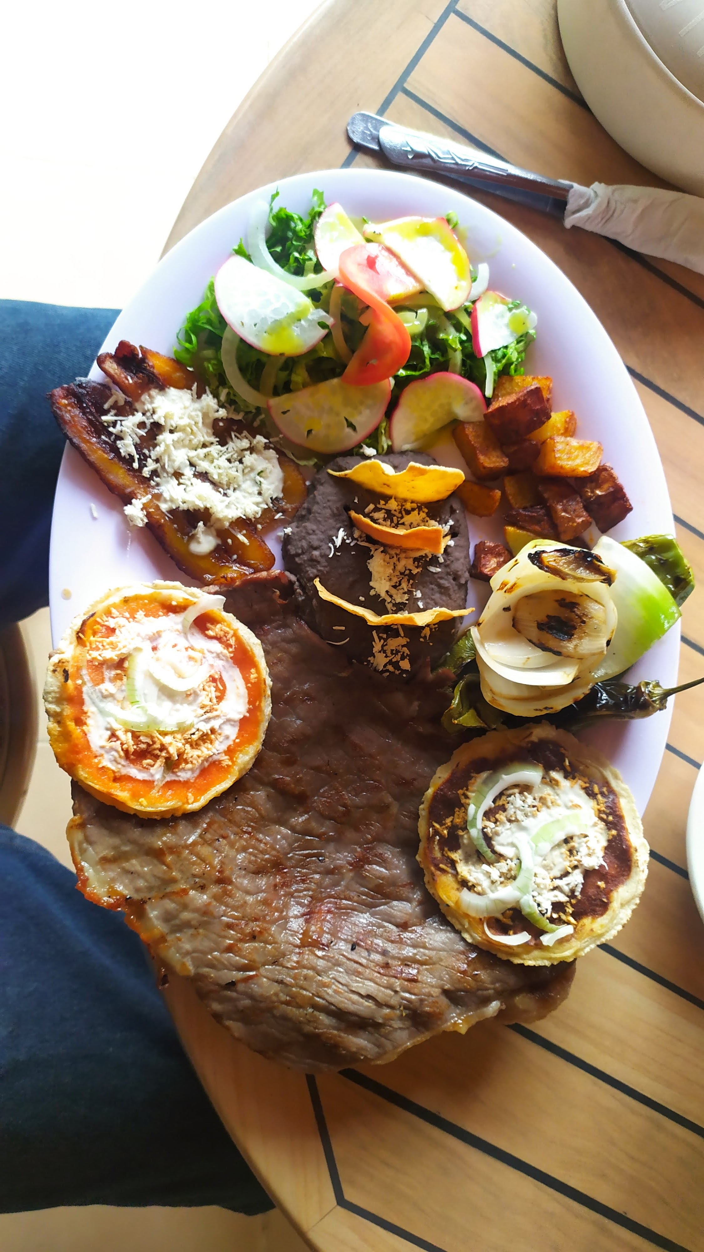 EL AGUACATE RESTAURANTE Y CAFETERIA image 10