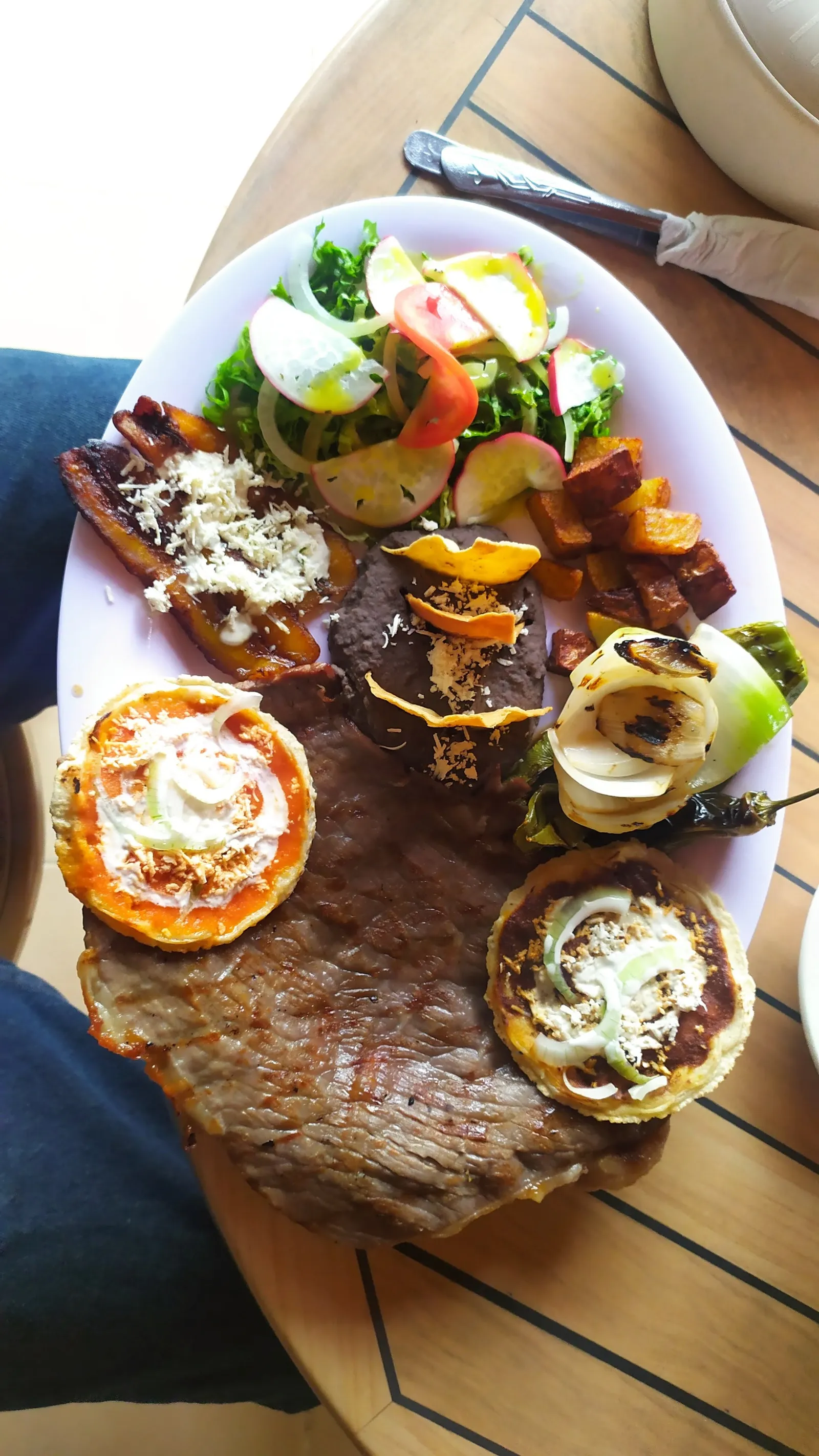 EL AGUACATE RESTAURANTE Y CAFETERIA image 10