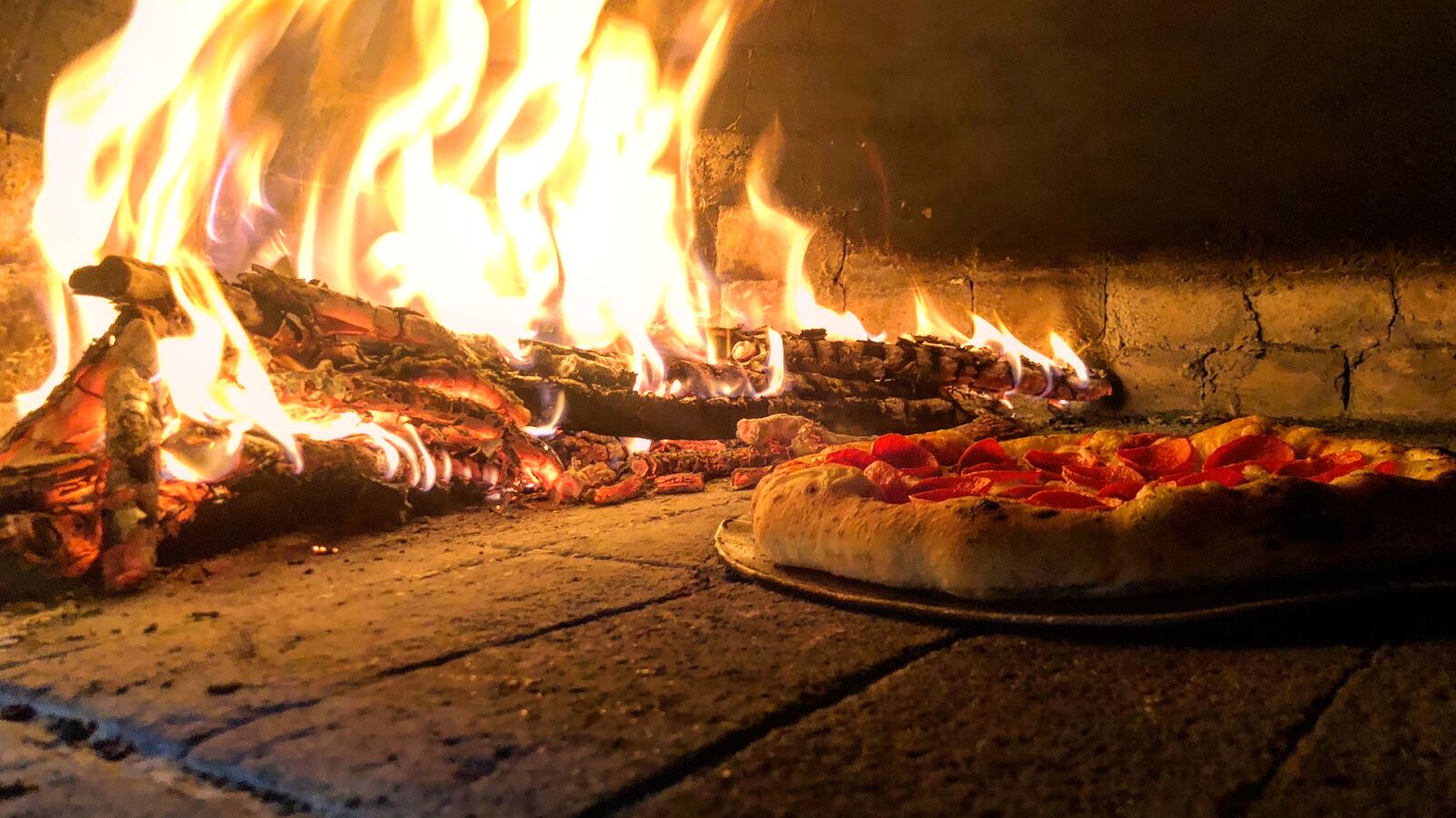 Volare Pizzería y Restaurante image 2