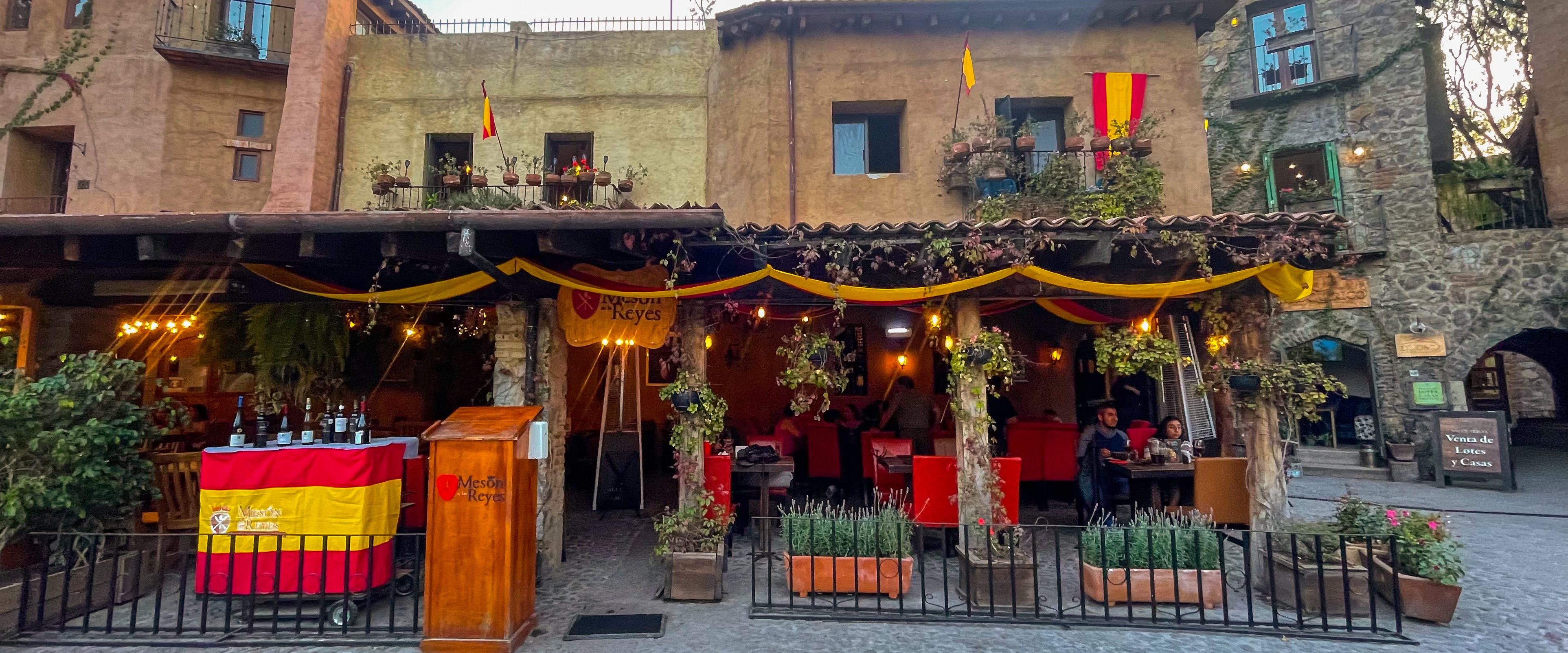 Mesón de los Reyes Val´Quirico image 3