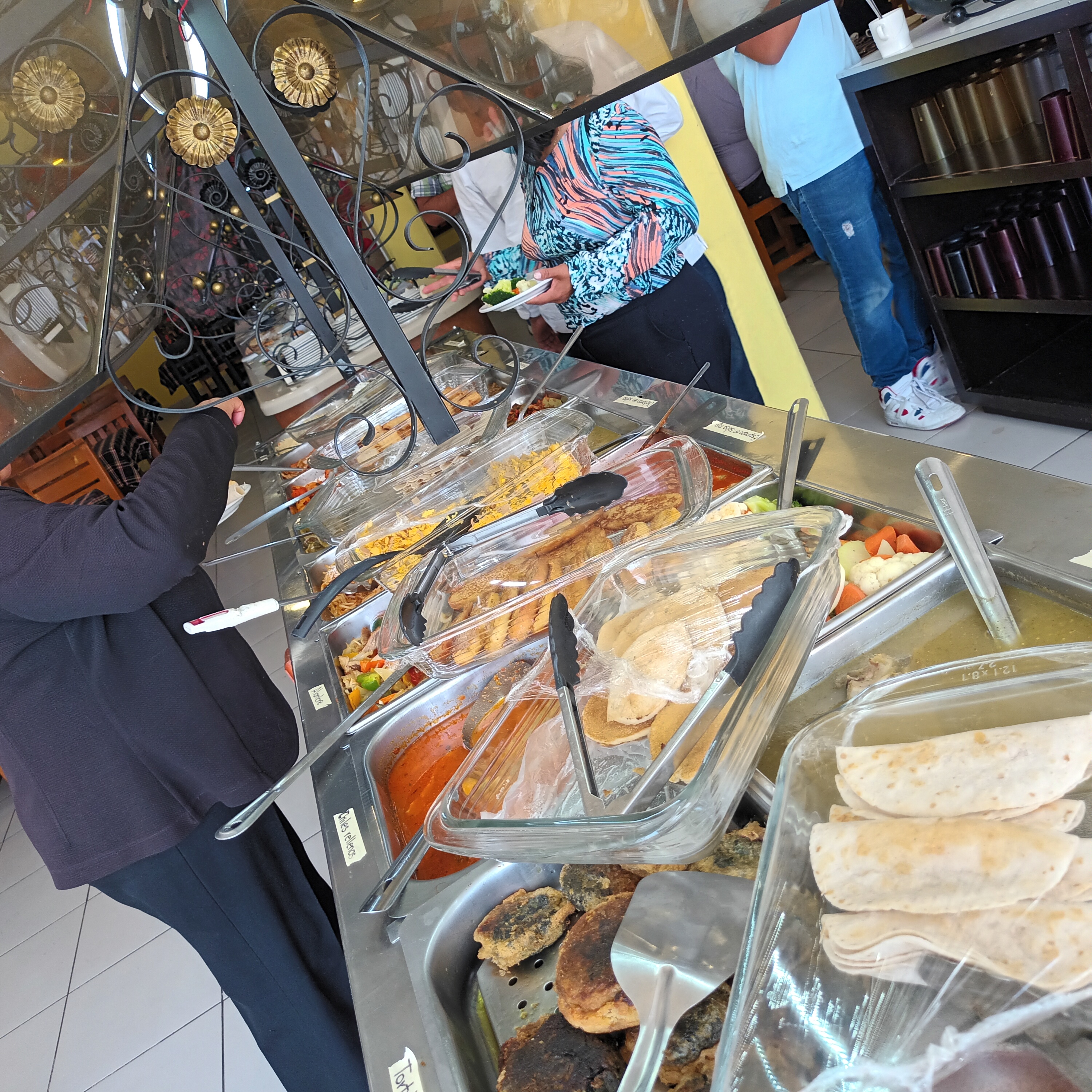 Buffet Monarca image 1