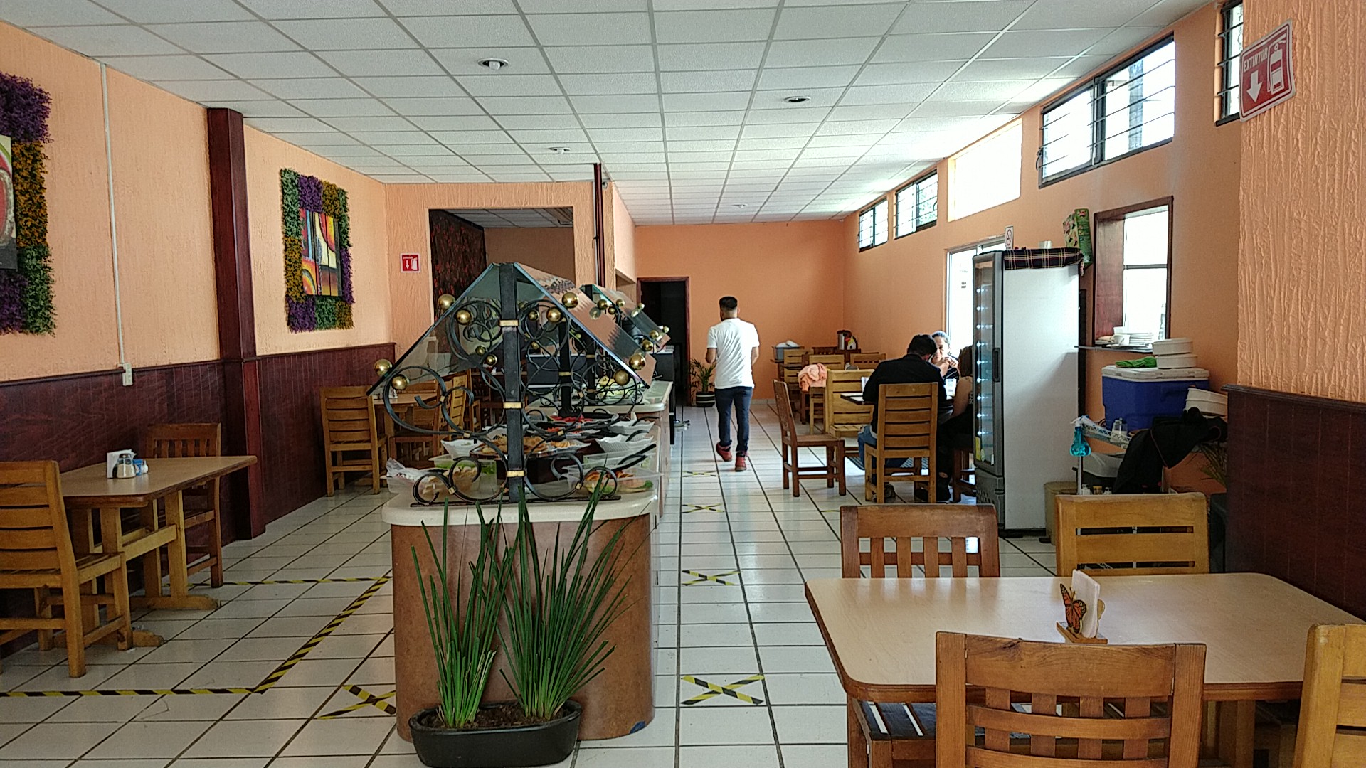 Buffet Monarca image 7