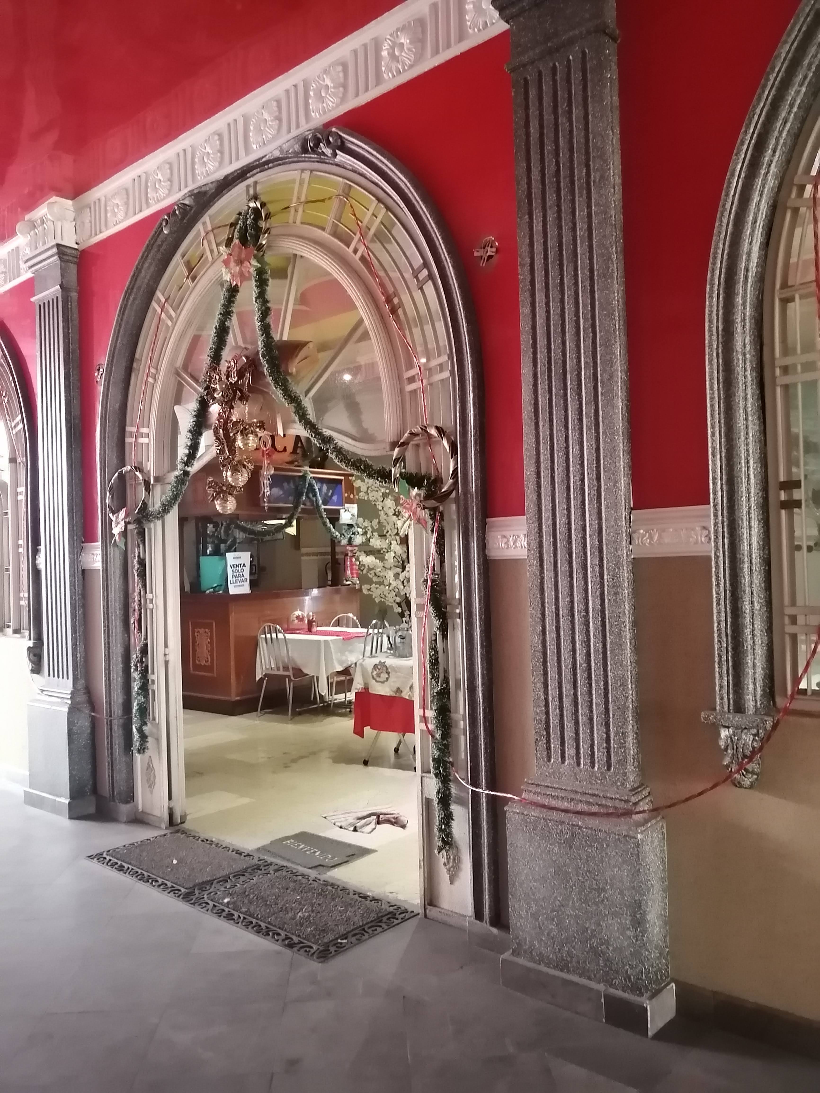 Marisqueria LA BARCA image 1