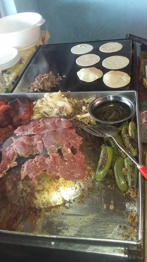 Tacos El Nane image 1