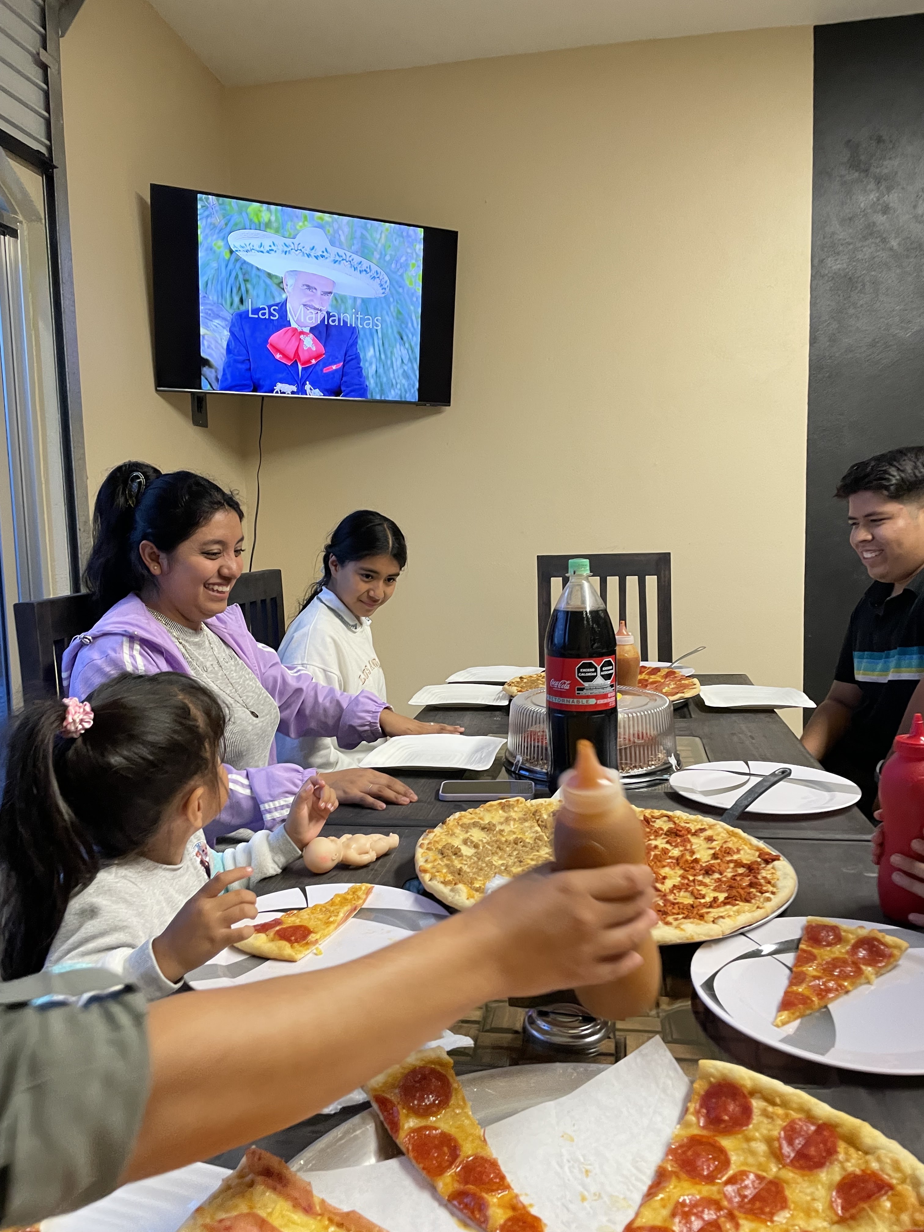 Pizzas "pequeña Italia" image 4