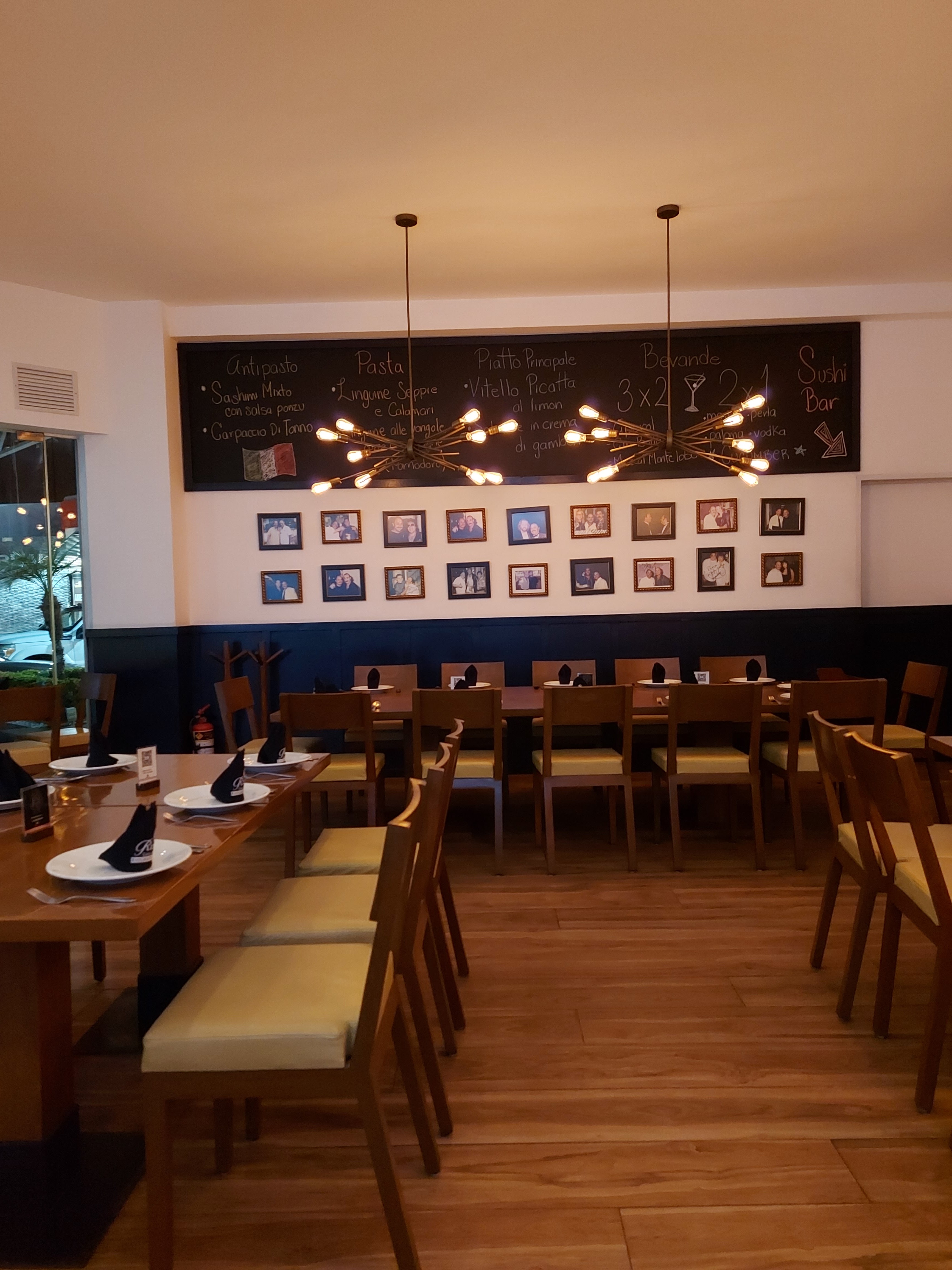 RINOS Casa Napoli image 8