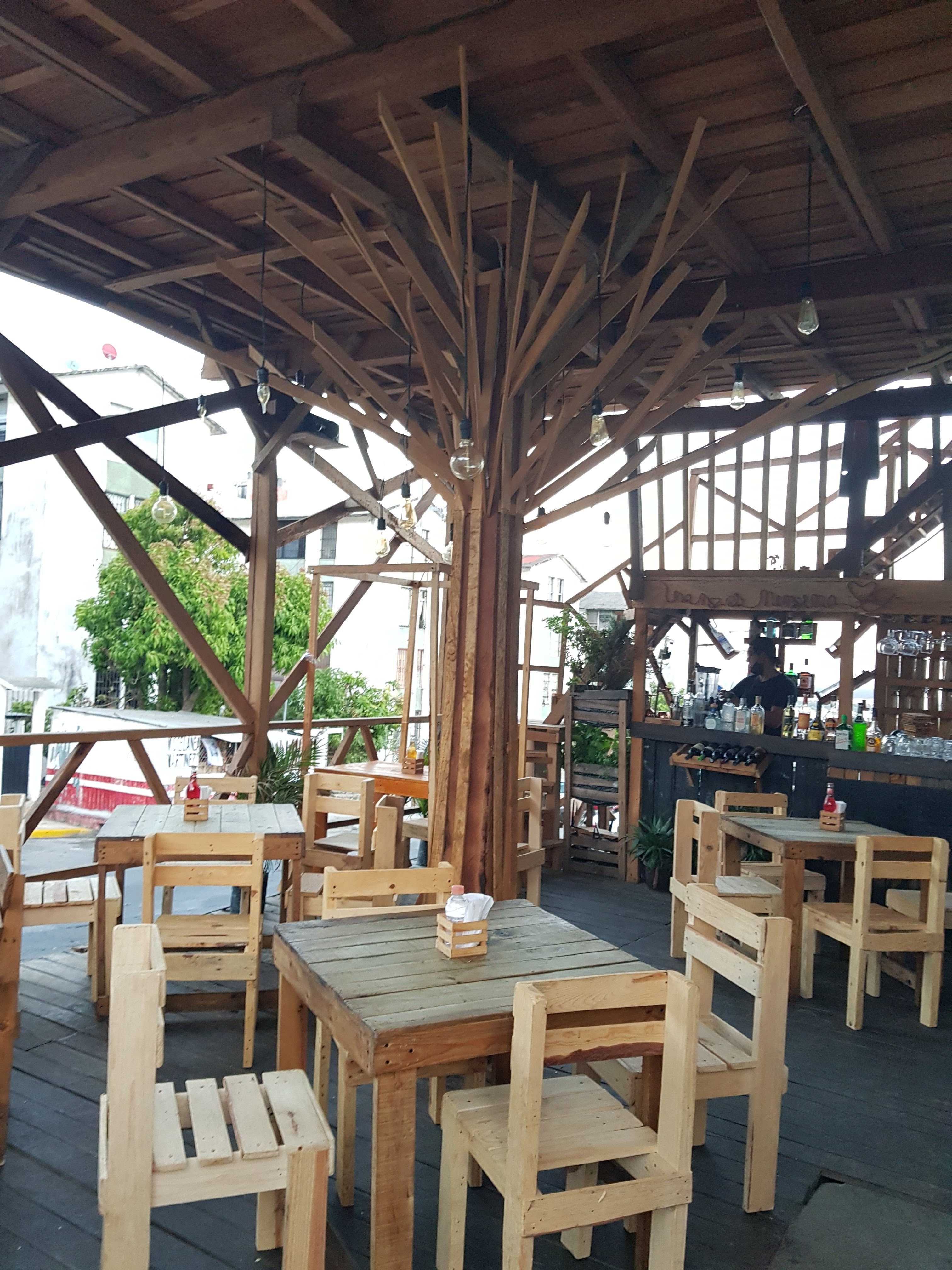 CENIZA restaurante urbano image 4