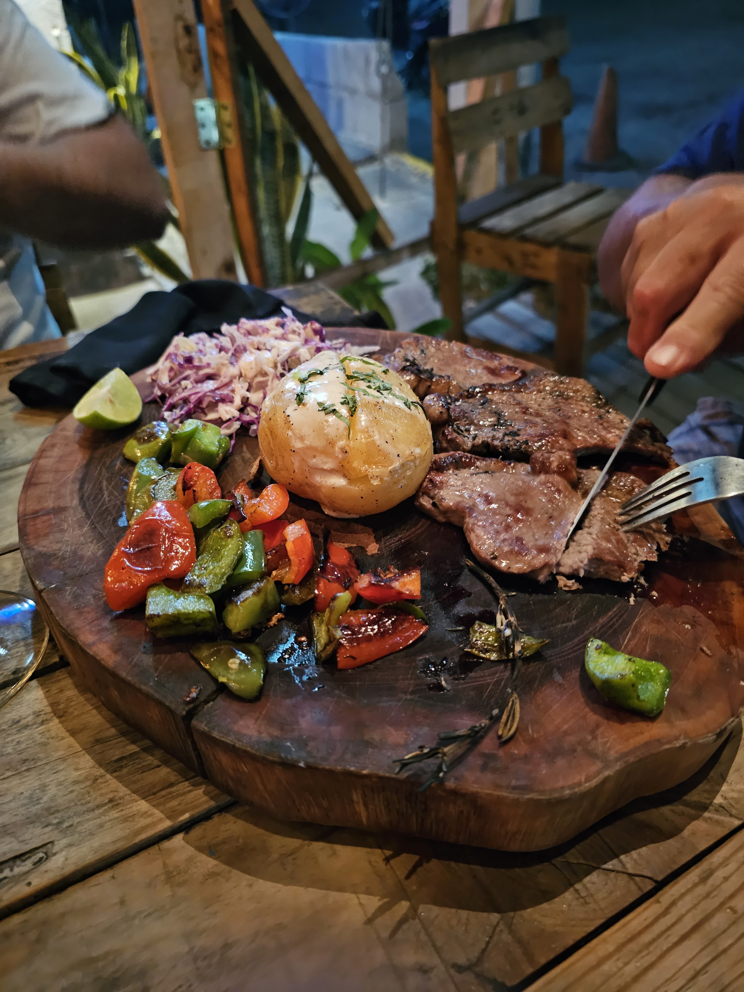 CENIZA restaurante urbano image 7