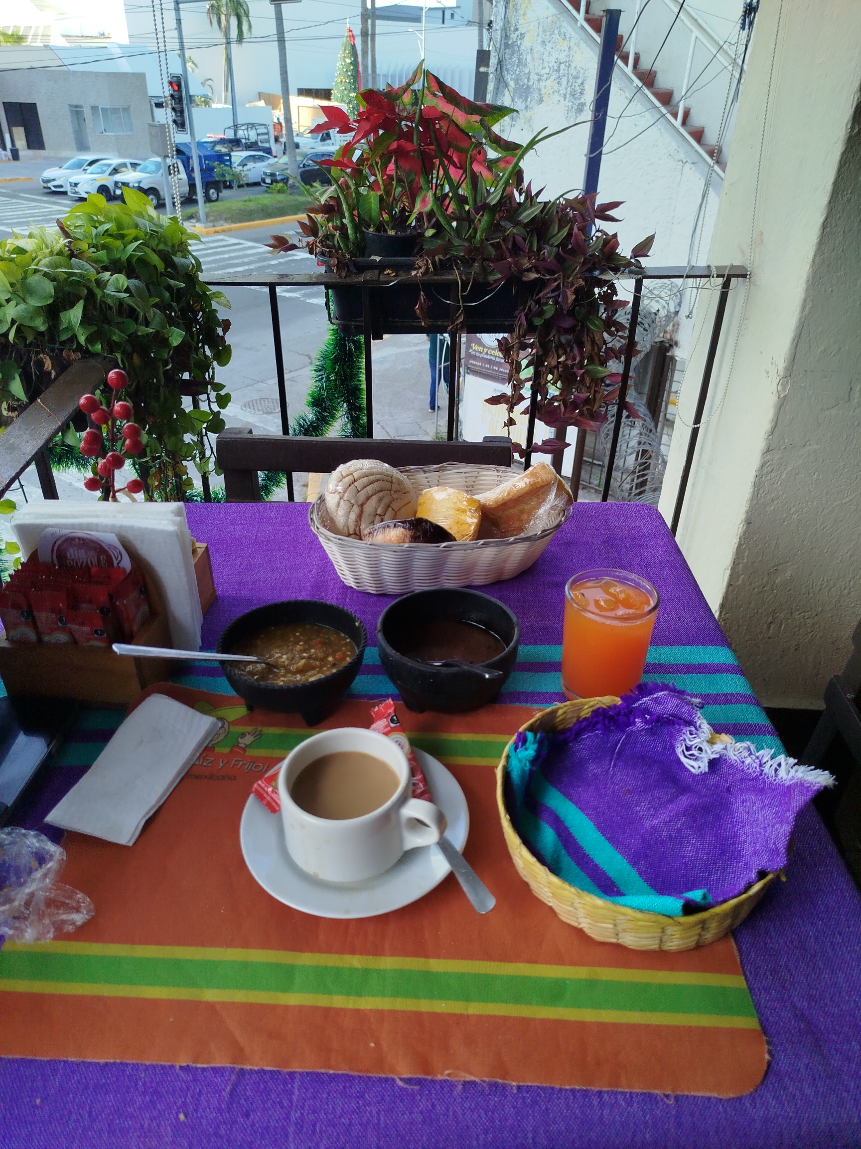 Restaurante Chile, Maíz y Frijol image 9