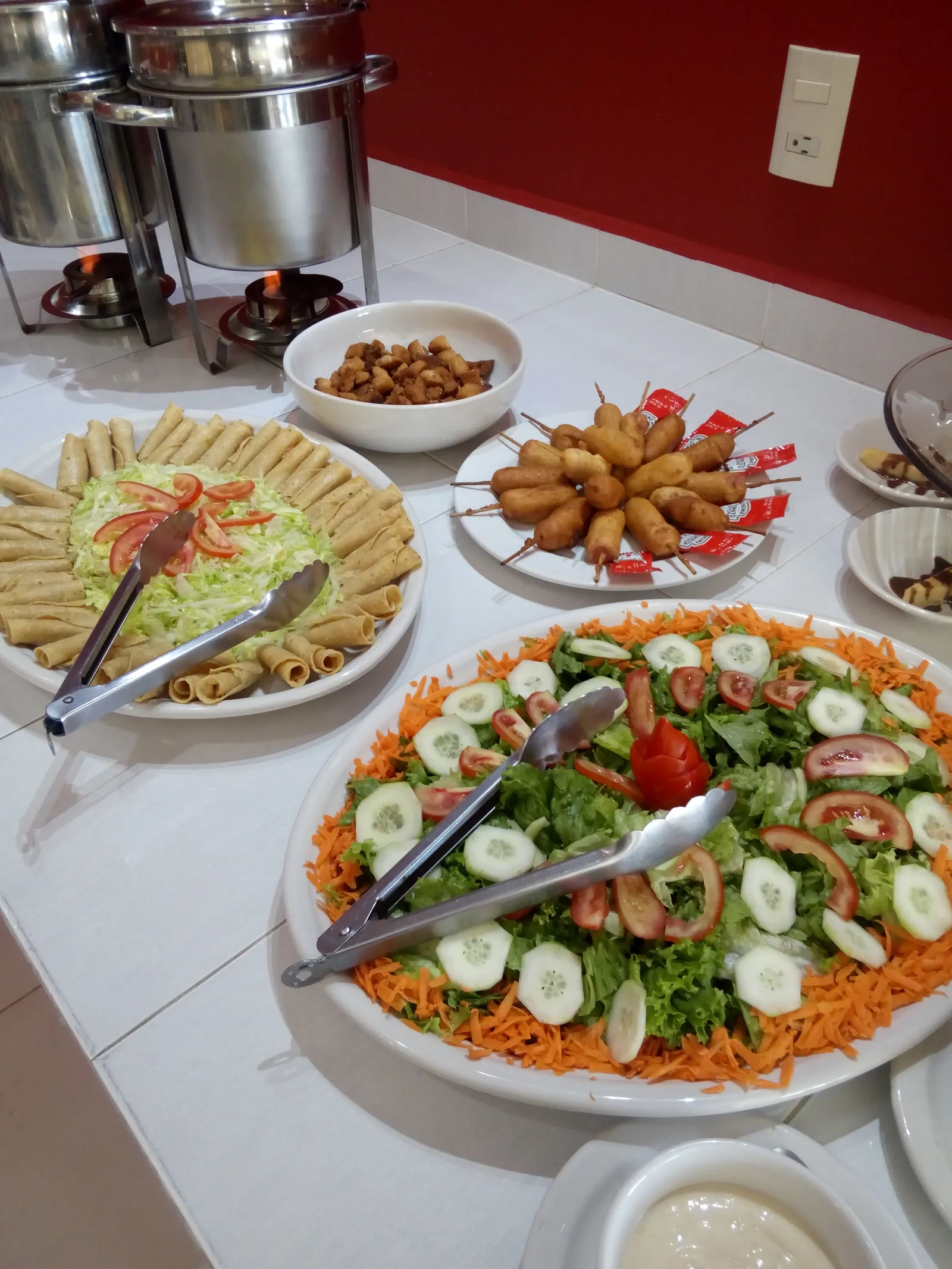 Royal Tiv's Buffet Restaurante image 10
