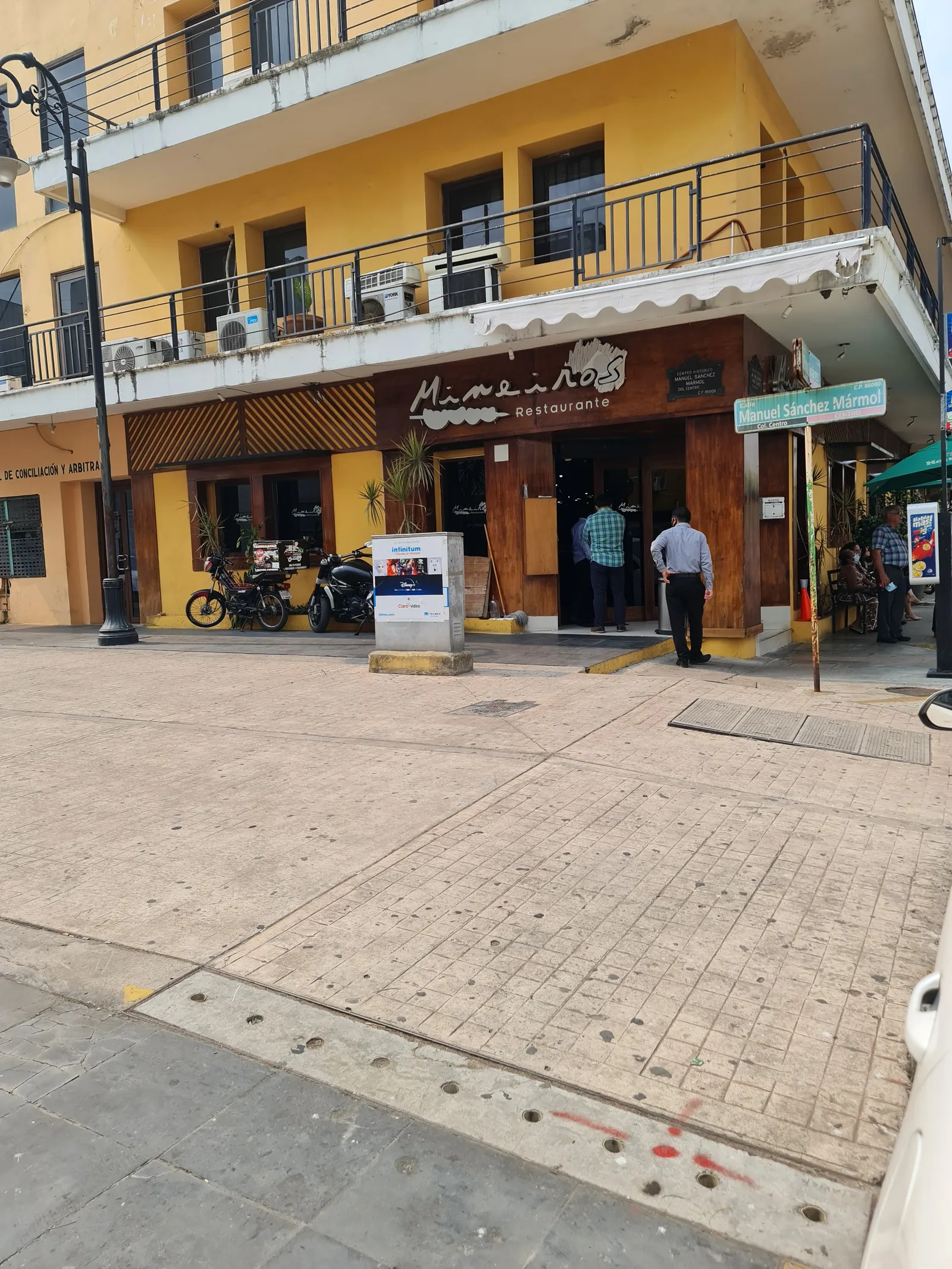 Mineiros Restaurante image 9
